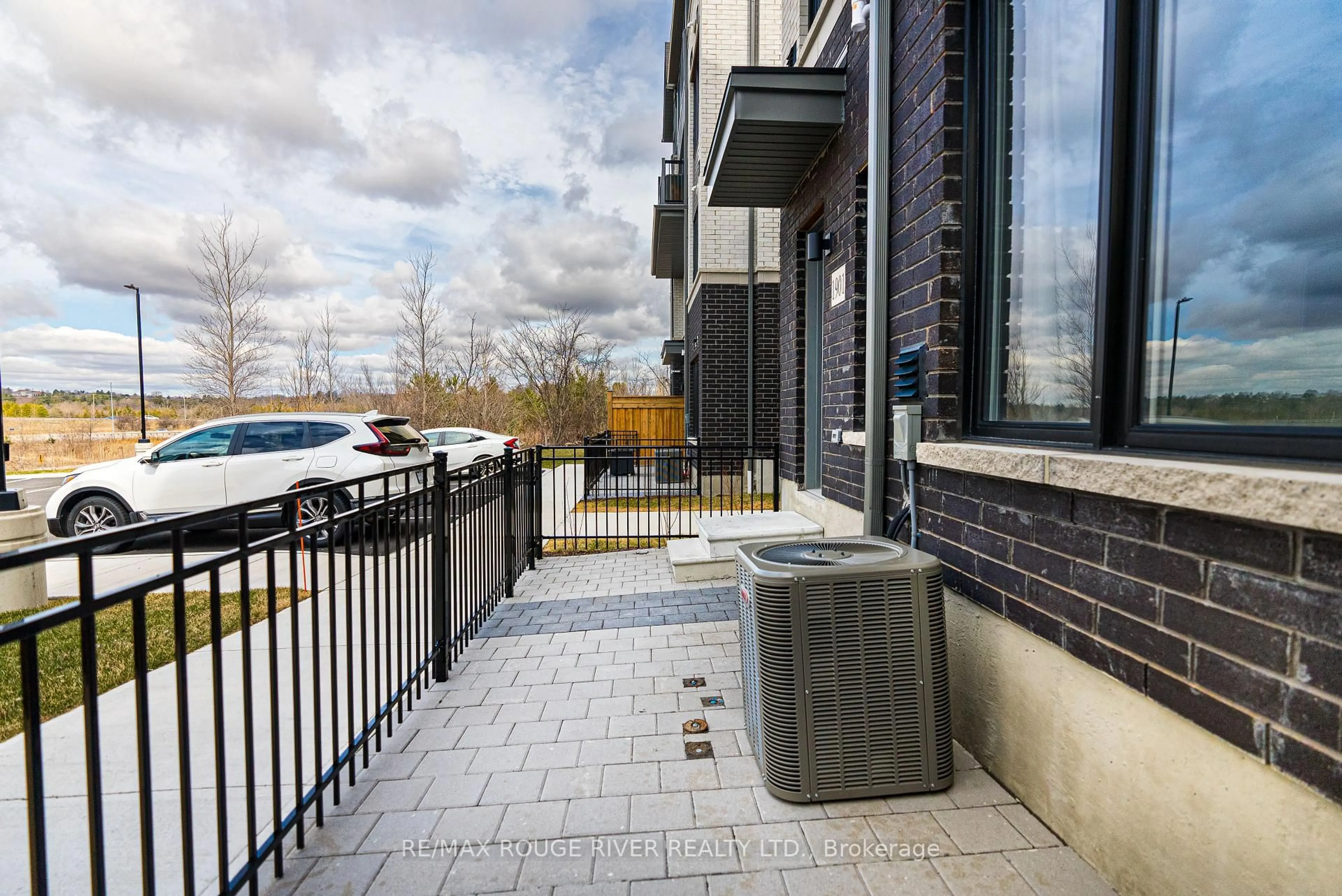 Patio, street for 160 Densmore  Rd #1901, Cobourg Ontario K9A 0X8