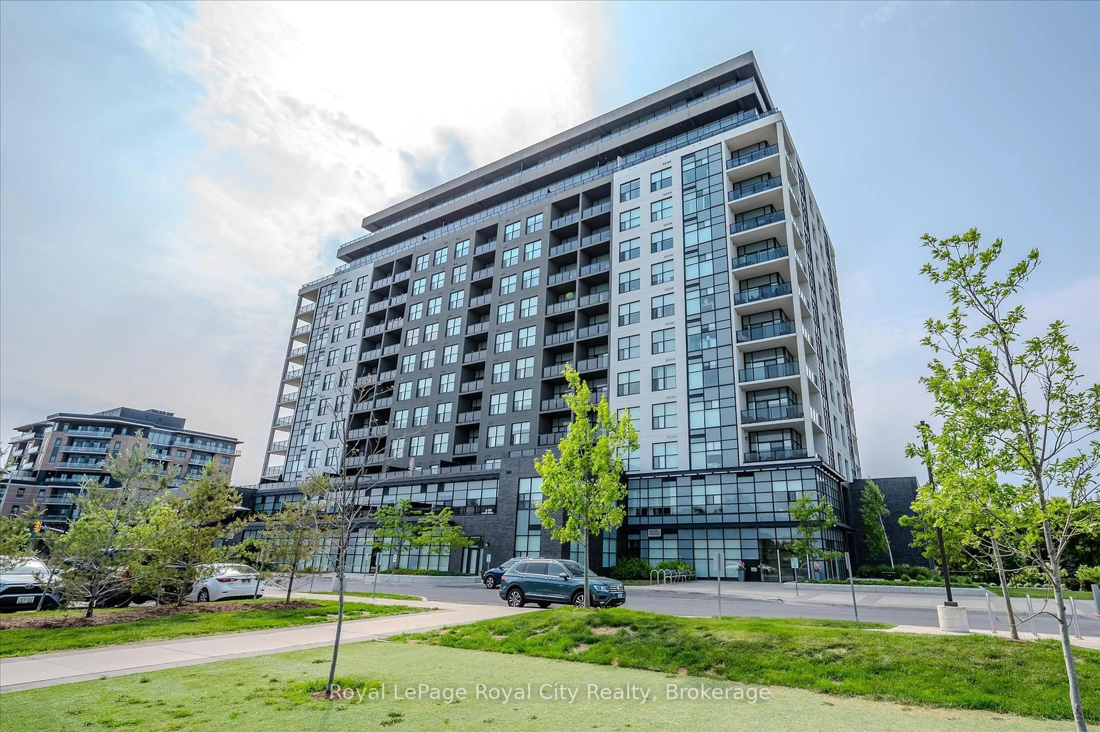 Unknown for 1878 Gordon St #1004, Guelph Ontario N1L 0P4