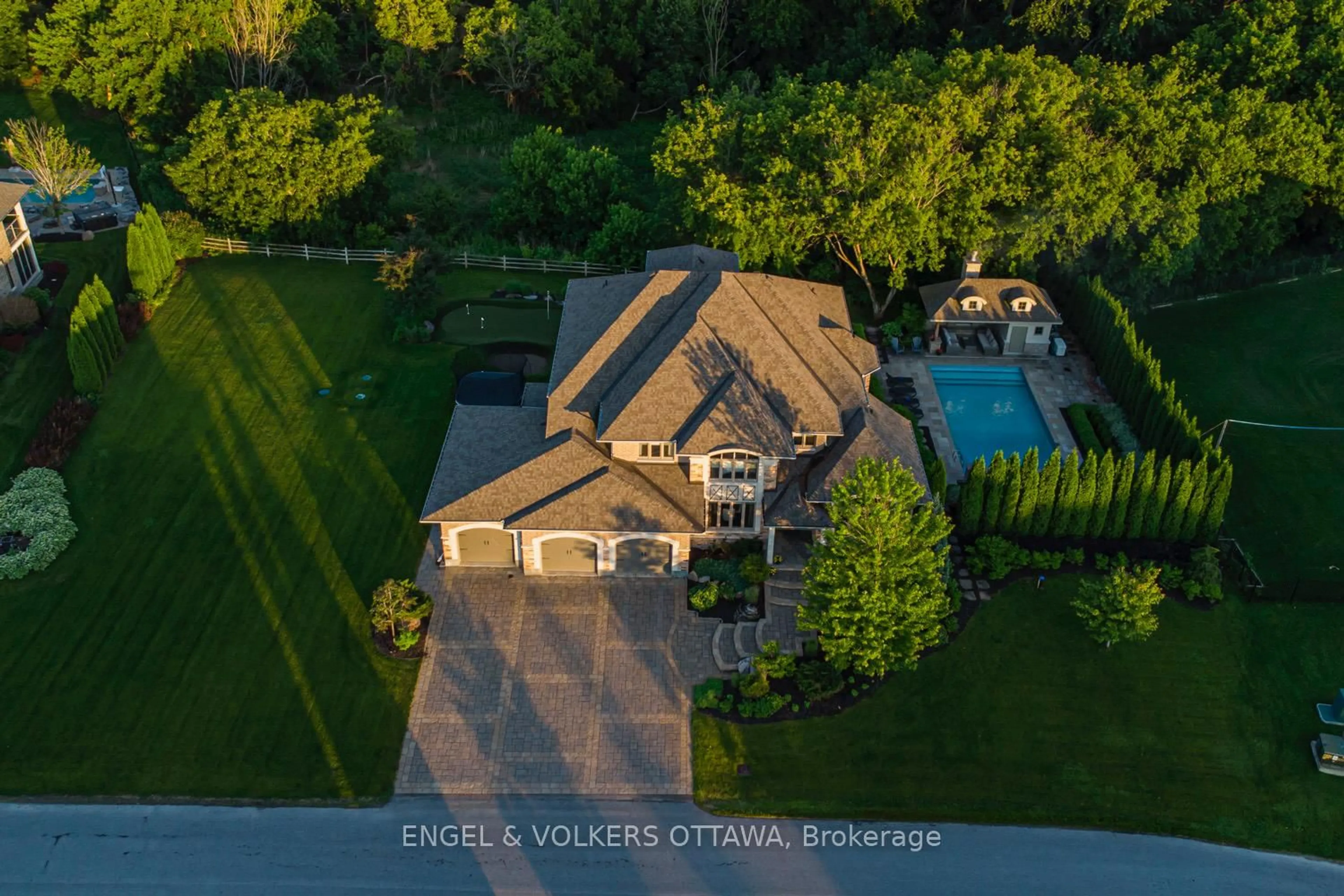 A pic from outside/outdoor area/front of a property/back of a property/a pic from drone, water/lake/river/ocean view for 110 GRAY WILLOW Pl, Ottawa Ontario K4M 0B3
