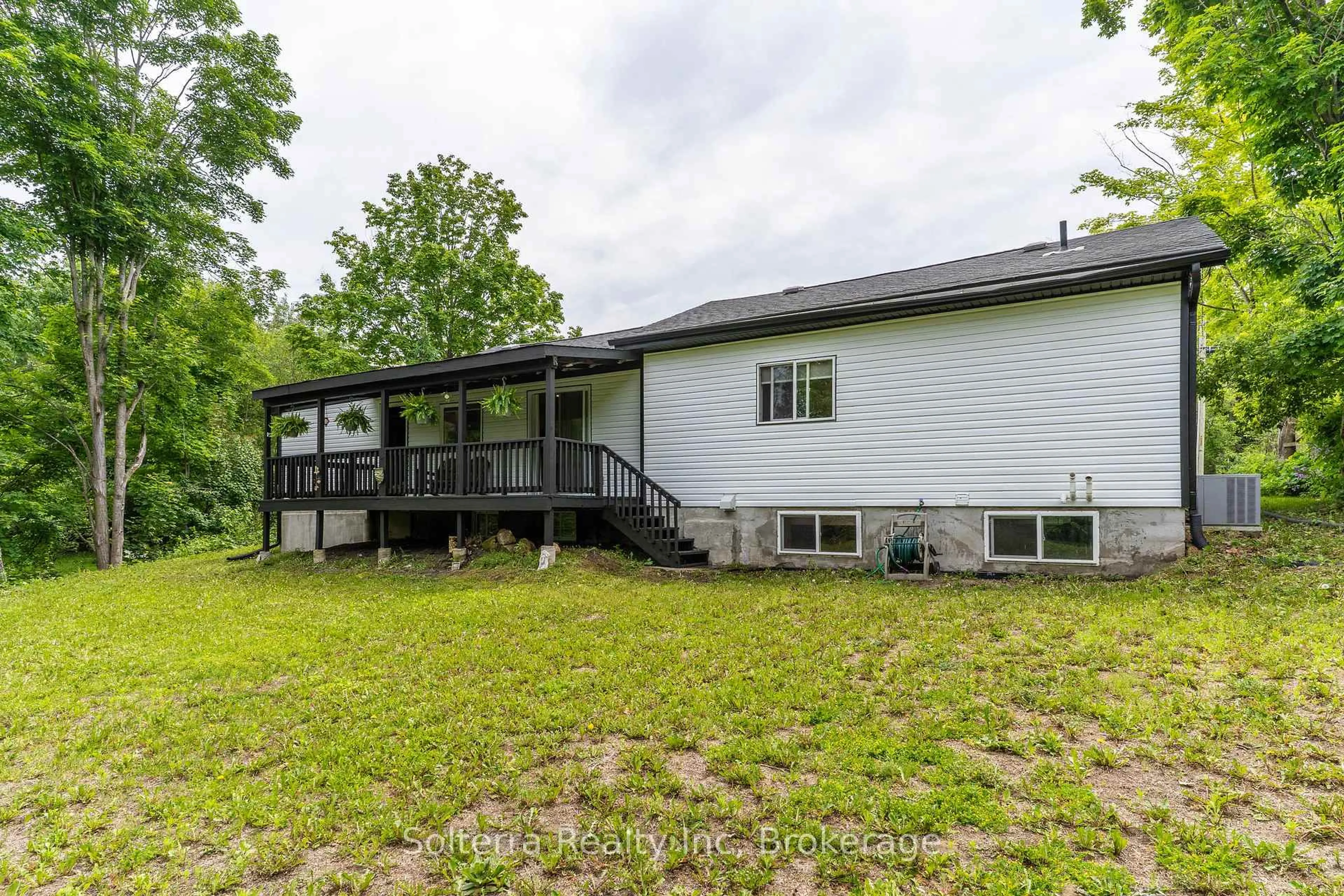 Unknown for 160 Wagner Rd, Gravenhurst Ontario P1P 1C3