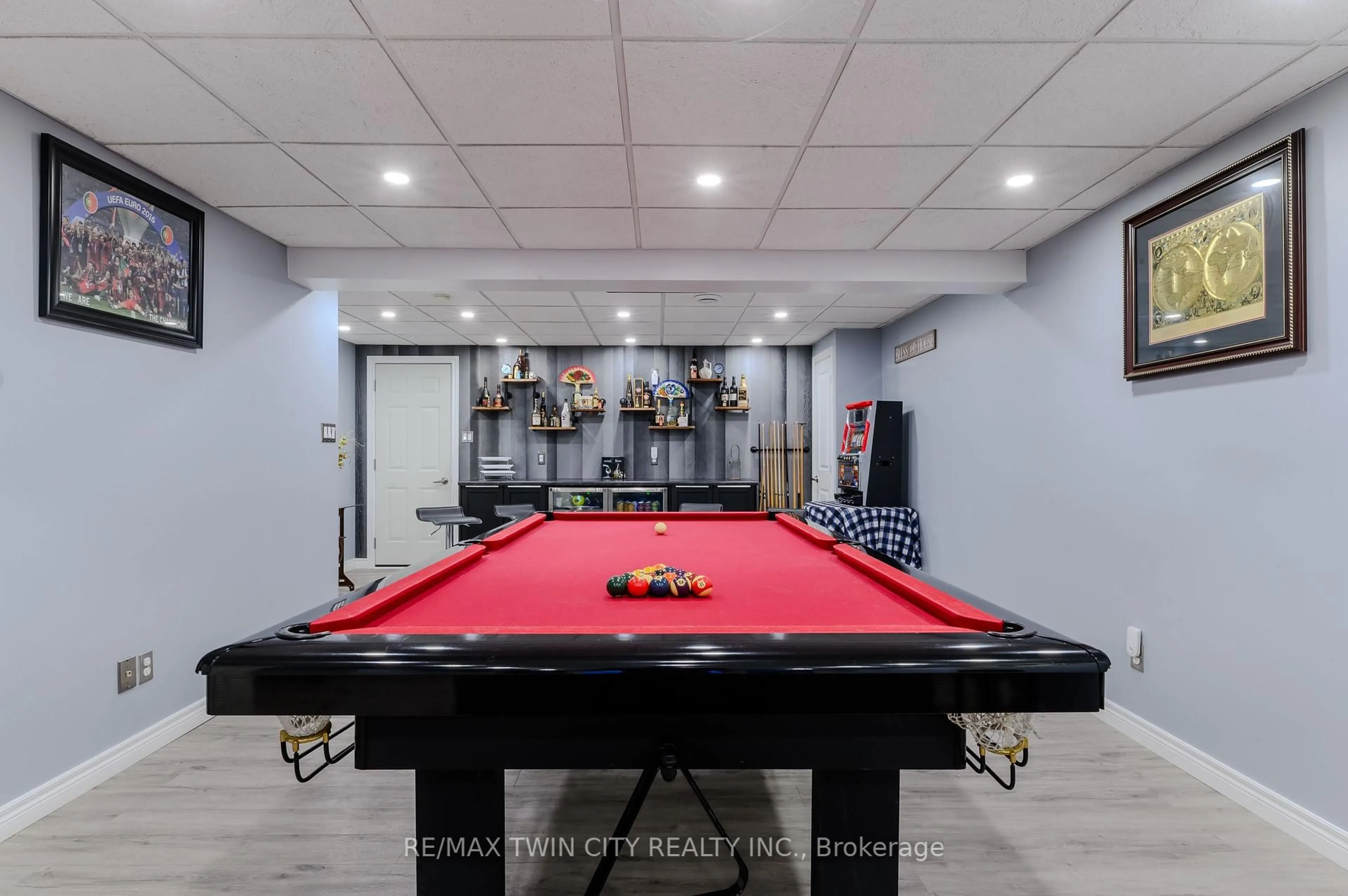Unknown for 8 Shannon St, Brantford Ontario N3T 6L1