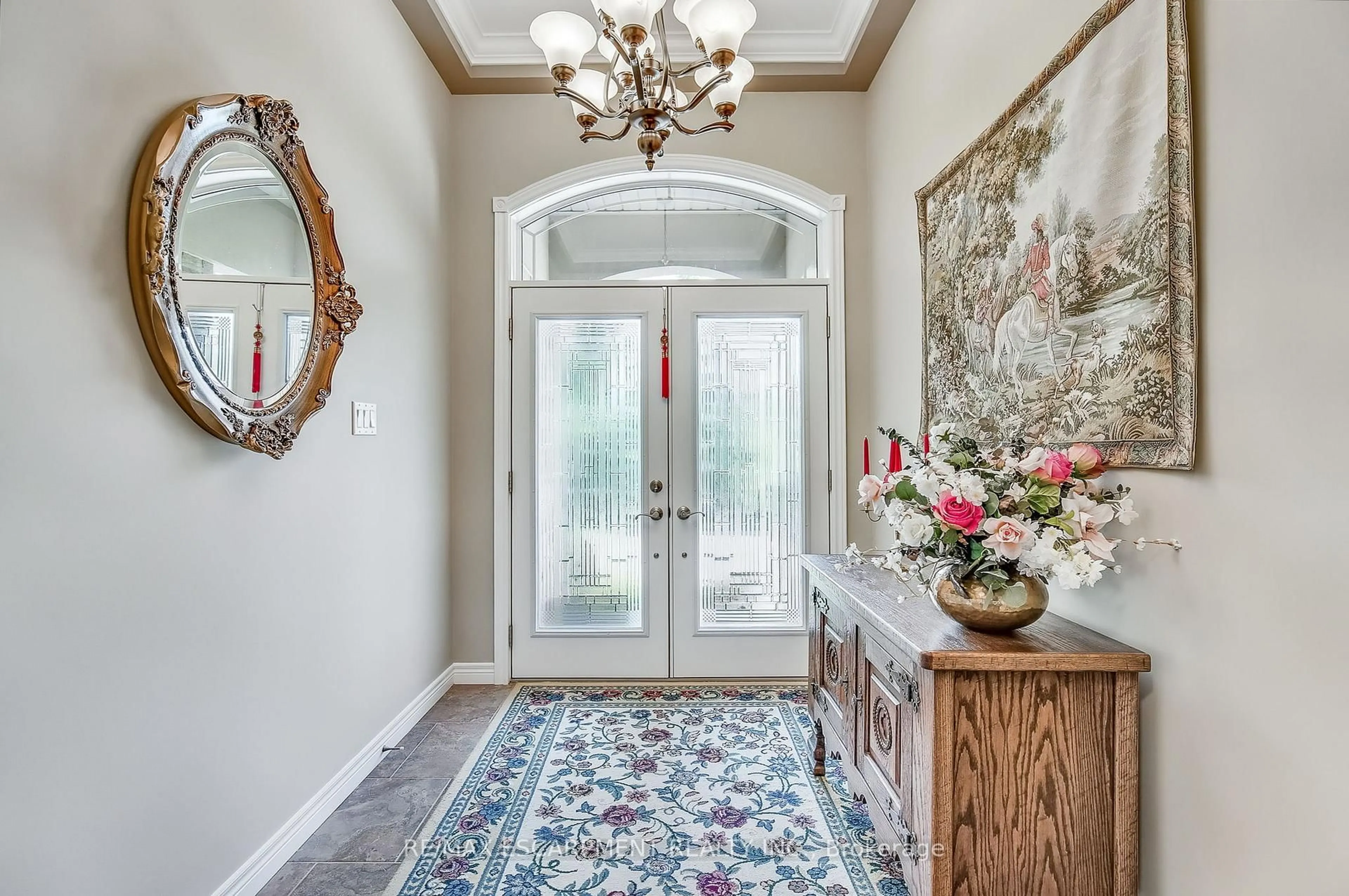 Indoor entryway for 19 Simmonds Dr #14, Guelph Ontario N1E 0H4