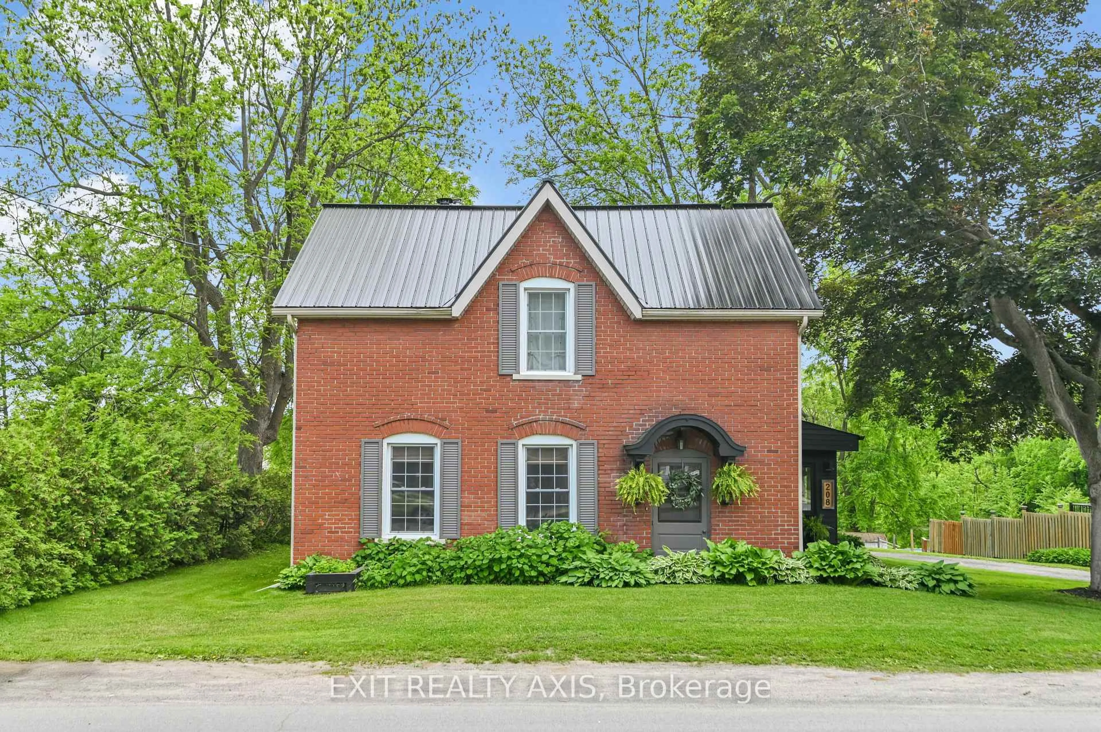 Home with brick exterior material, street for 208 Clothier St, North Grenville Ontario K0G 1J0