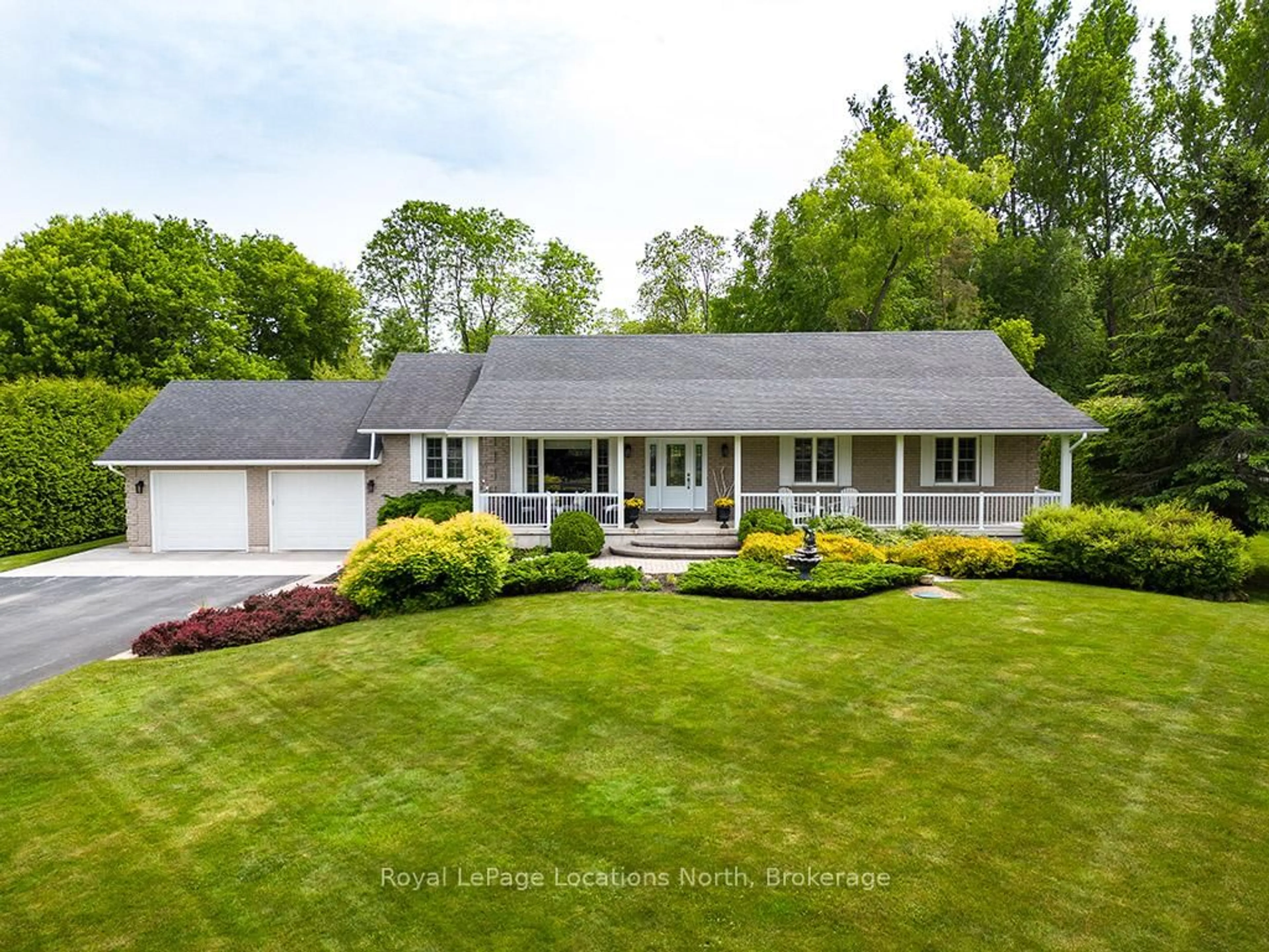 Home with vinyl exterior material, street for 114 Edward St, Blue Mountains Ontario N0H 1J0