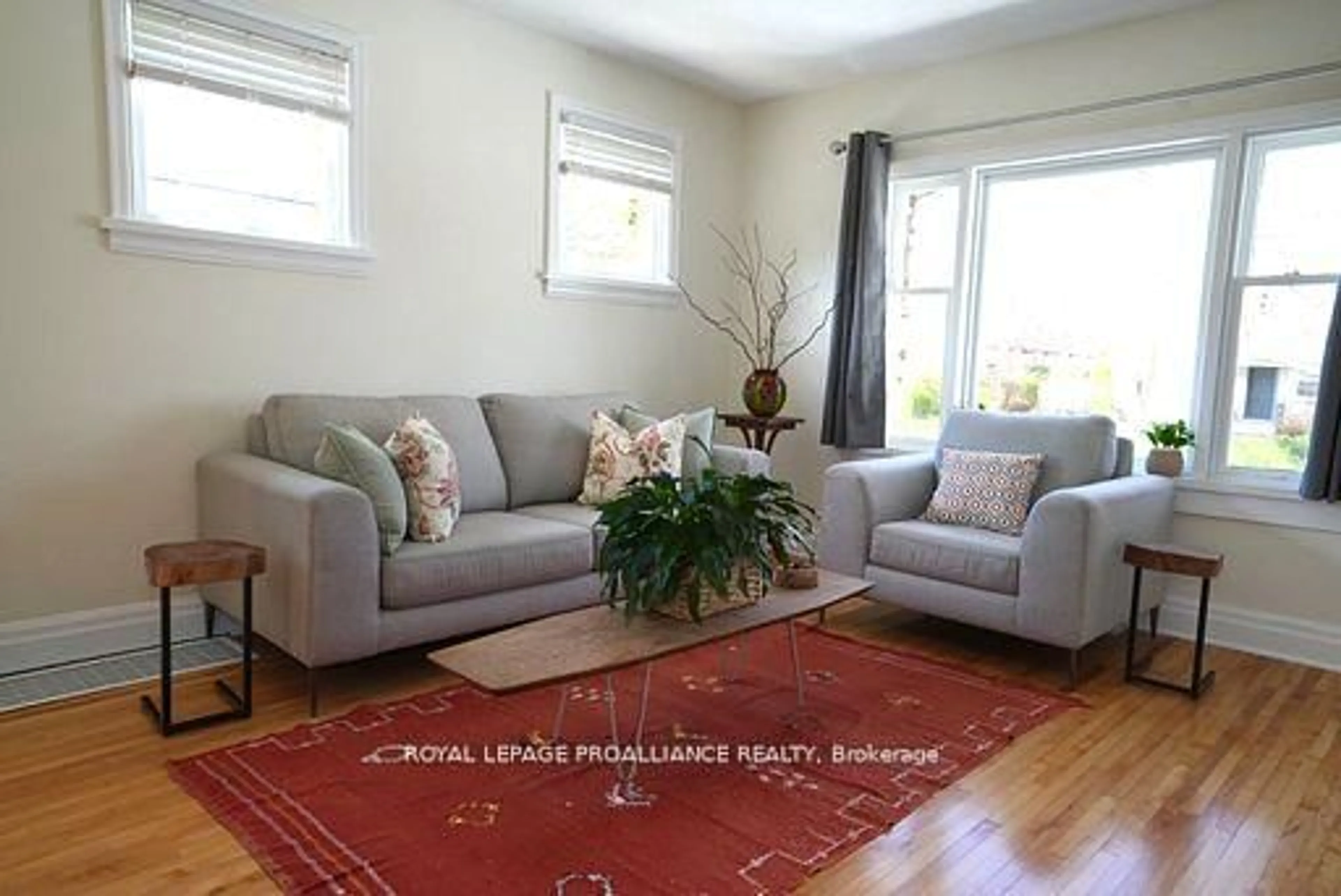 Living room with furniture, unknown for 384 D'arcy St, Cobourg Ontario K9A 4A5