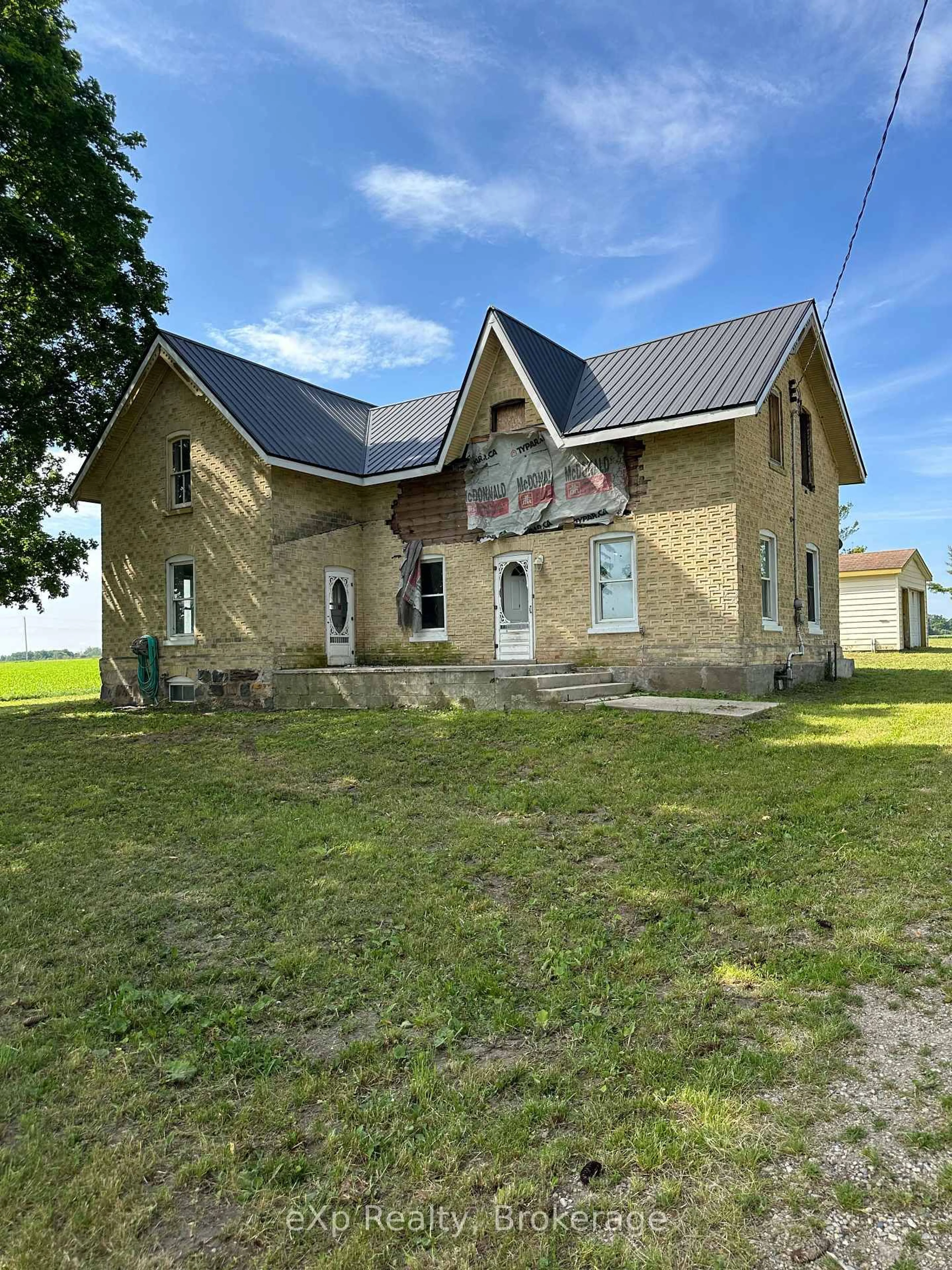 A pic from outside/outdoor area/front of a property/back of a property/a pic from drone, building for 42217 Cranbrook Rd, Morris-Turnberry Ontario N0G 1H0