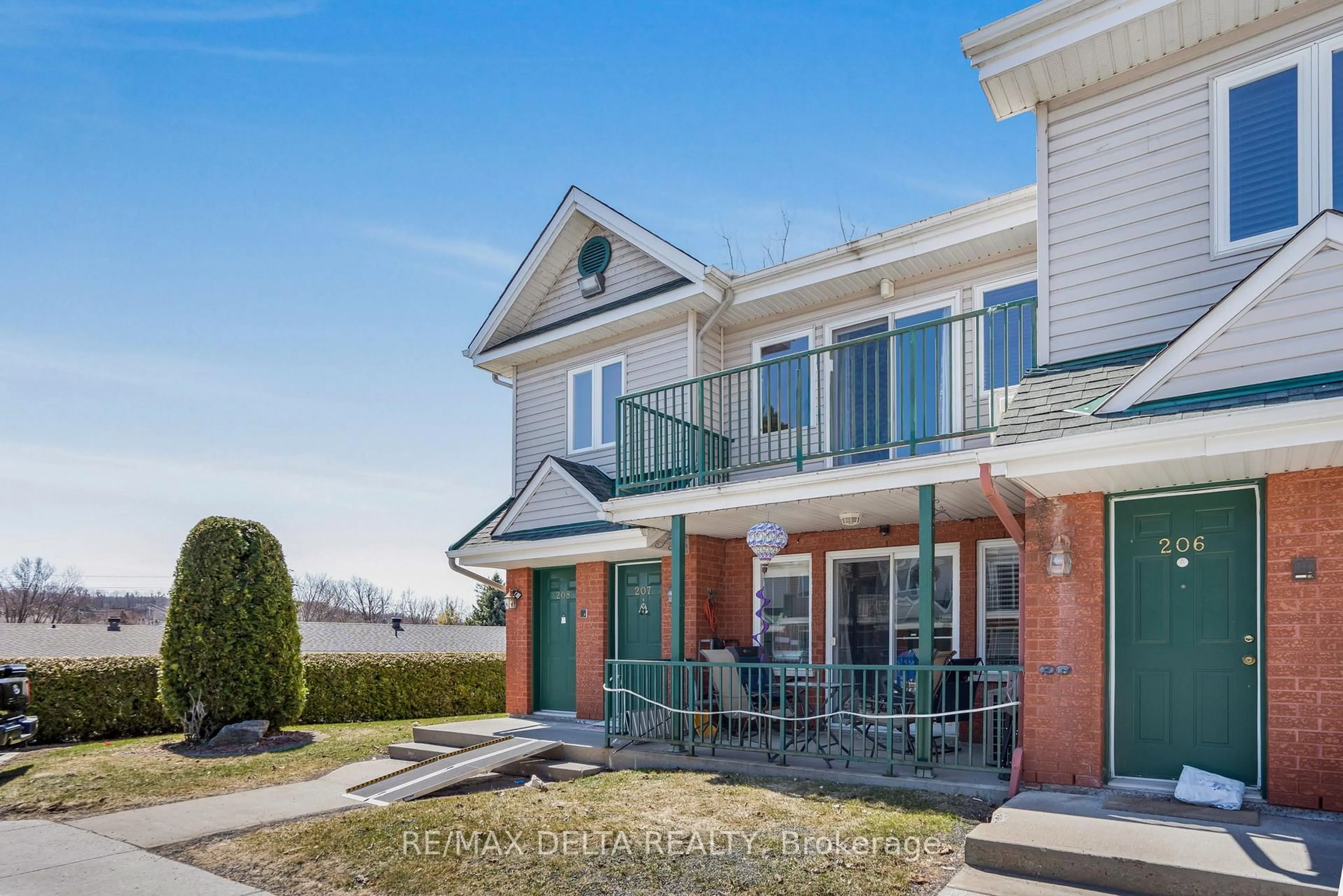 Home with brick exterior material, unknown for 2927 Laurier St #208, Clarence-Rockland Ontario K4K 1T8