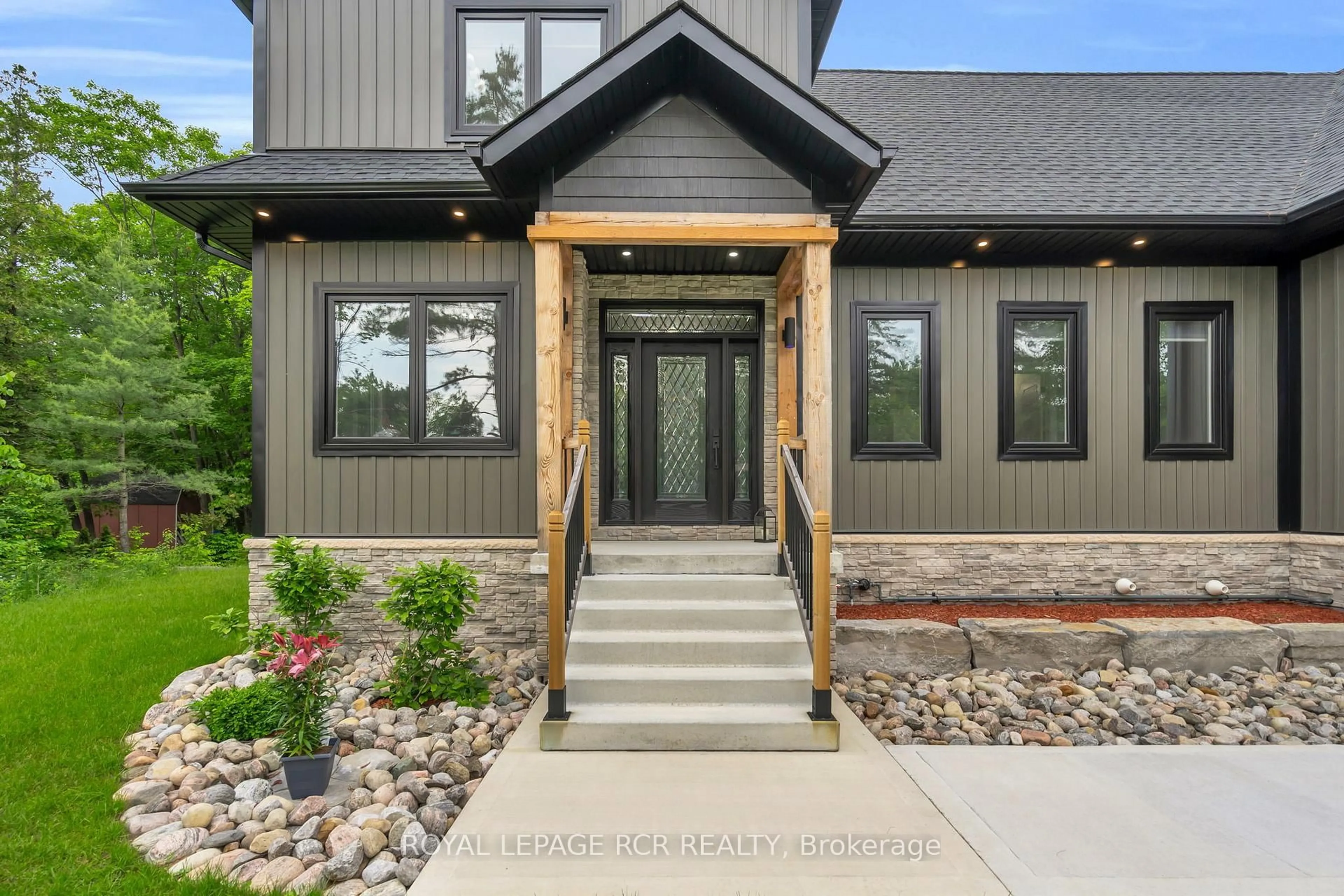 Unknown for 2360 Honey Harbour Rd, Georgian Bay Ontario L0K 1S0