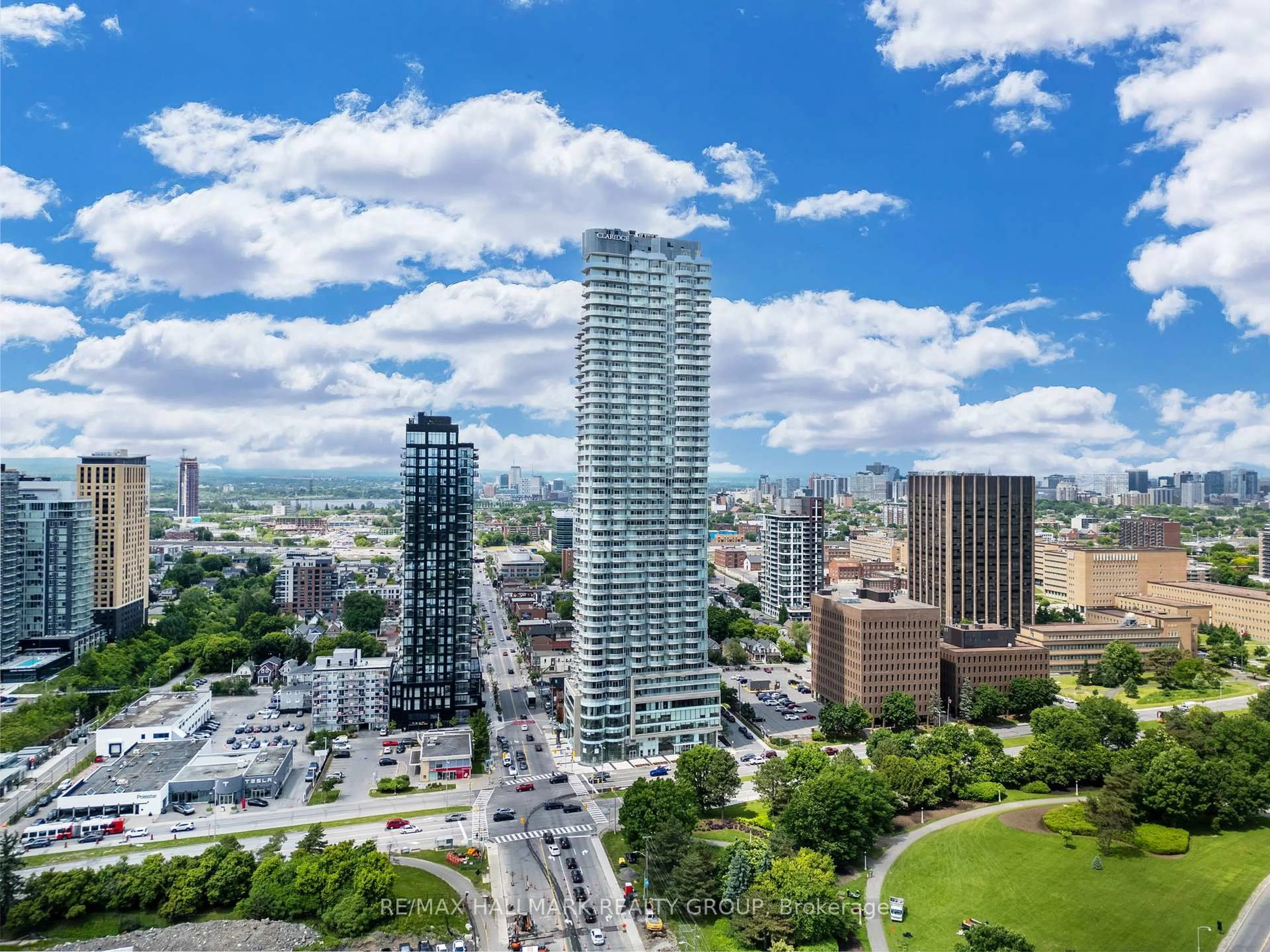 A pic from outside/outdoor area/front of a property/back of a property/a pic from drone, city buildings view from balcony for 805 Carling Ave #4005, Ottawa Ontario K1S 5W9