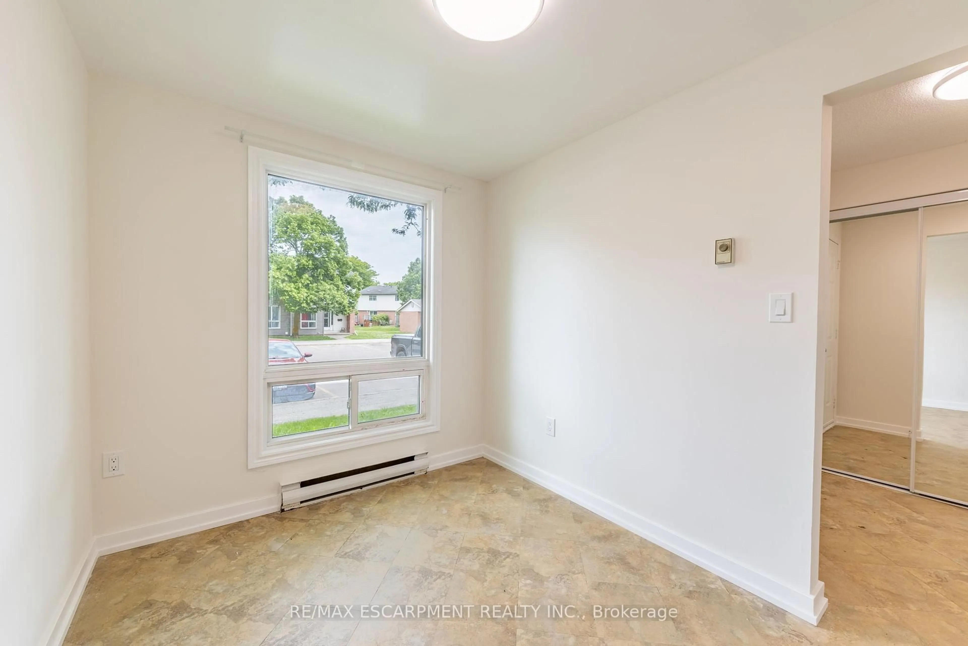 A pic of a room for 40 Imperial Rd #55, Guelph Ontario N1H 8B4