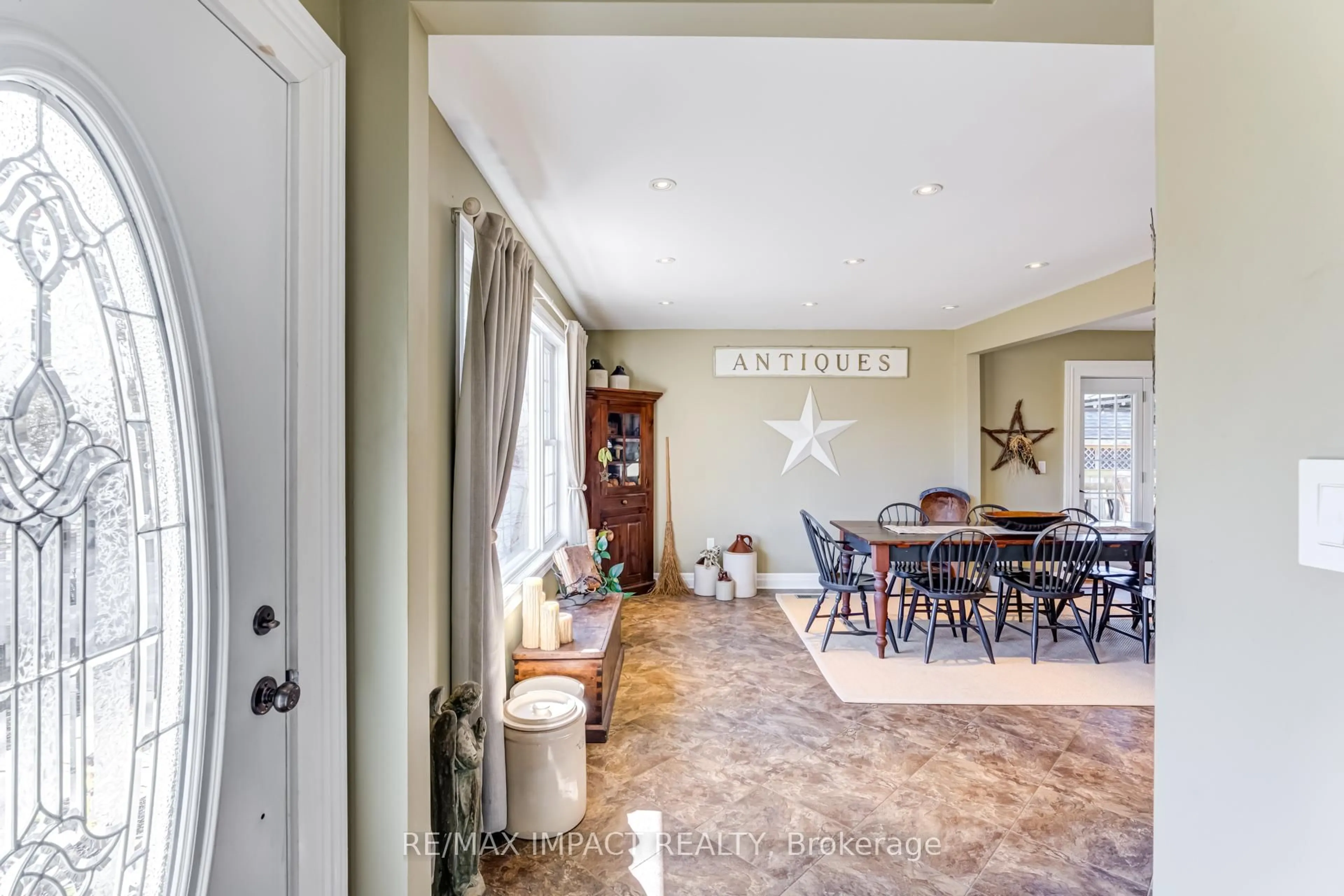 Dining room, unknown for 21 Propp Dr, Kawartha Lakes Ontario L0A 1K0