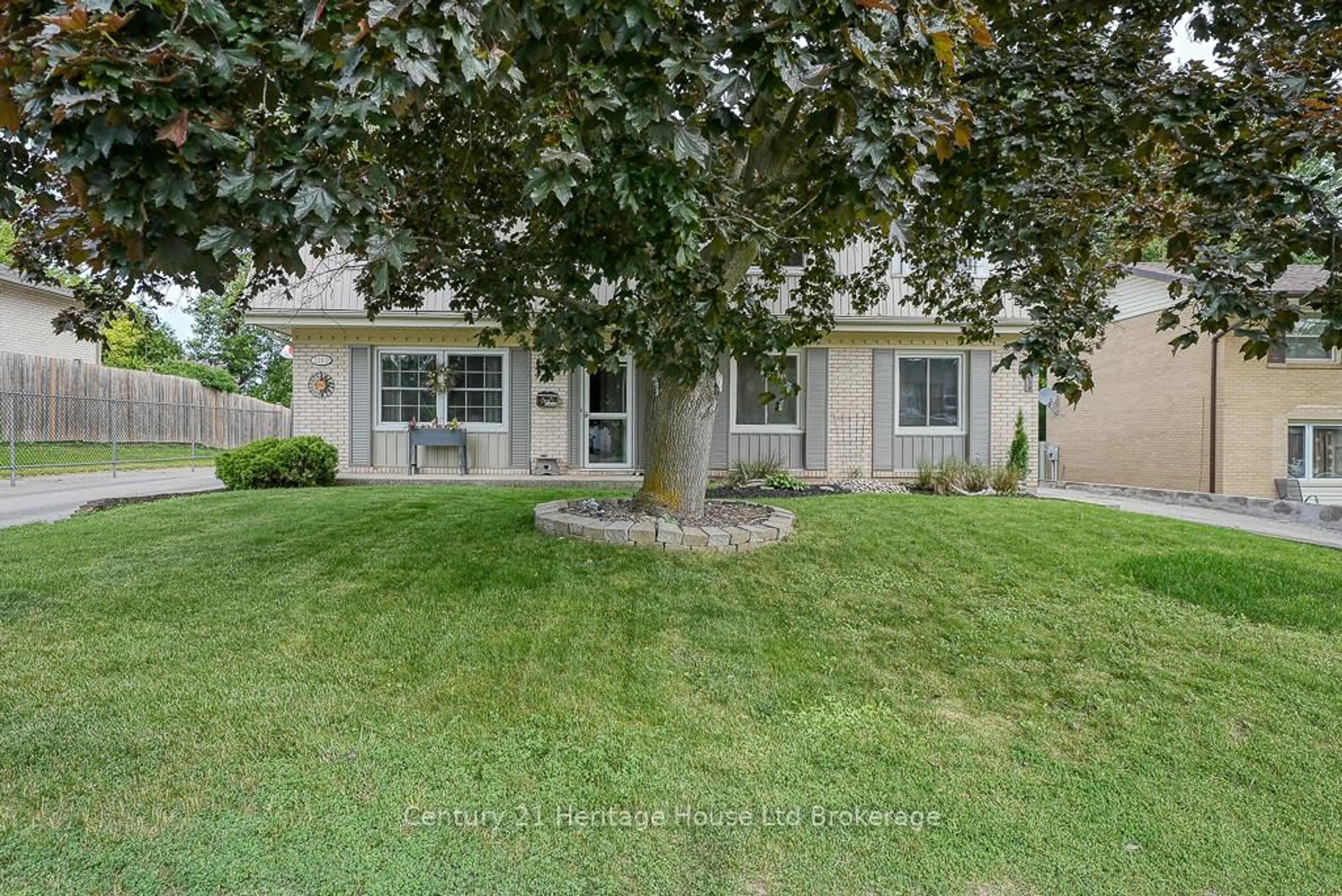 Unknown for 1003 B Nesbitt Cres, Woodstock Ontario N4S 7N9