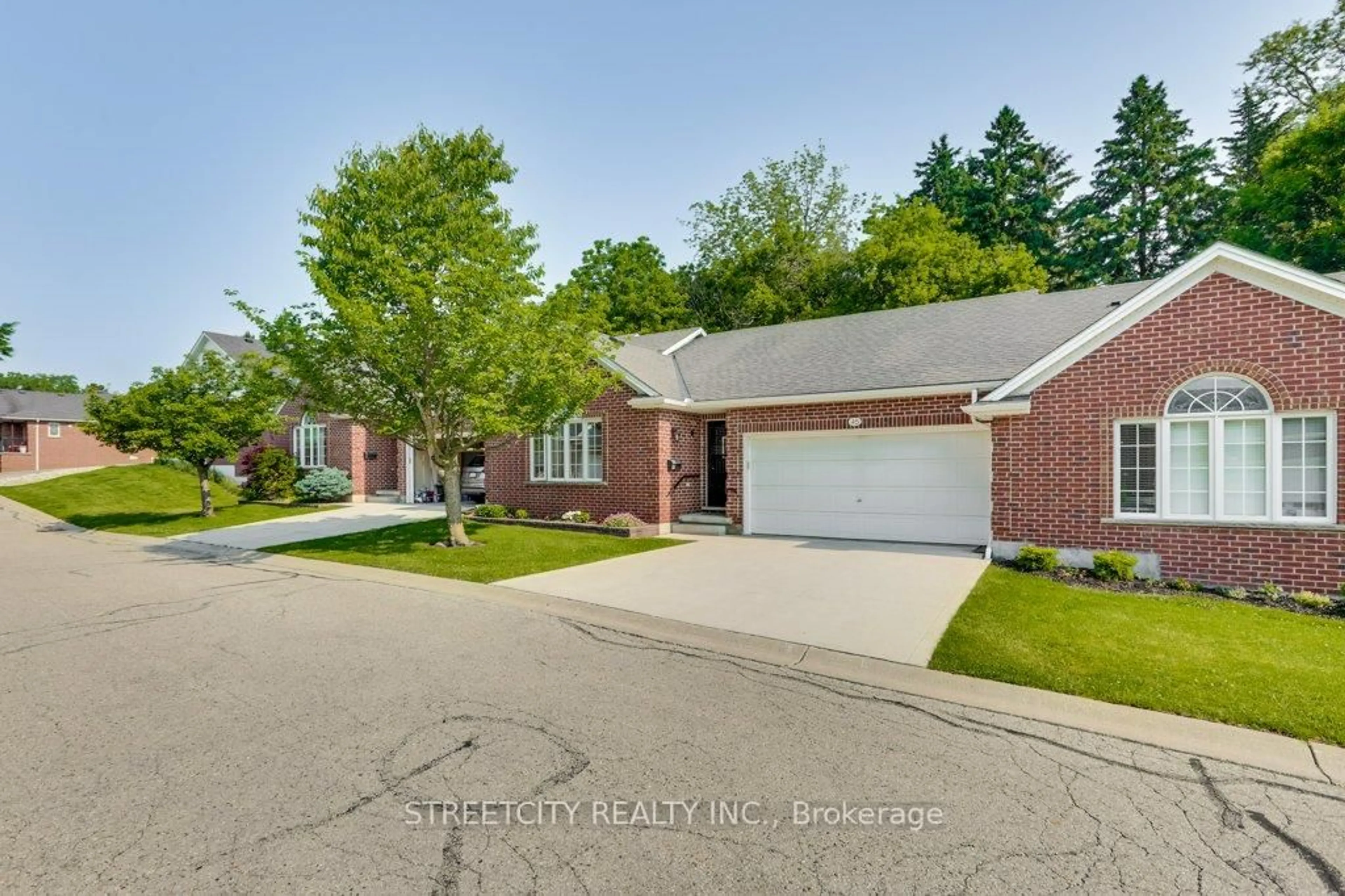Home with brick exterior material, street for 1077 Hamilton Rd #45, London East Ontario N5W 6G3