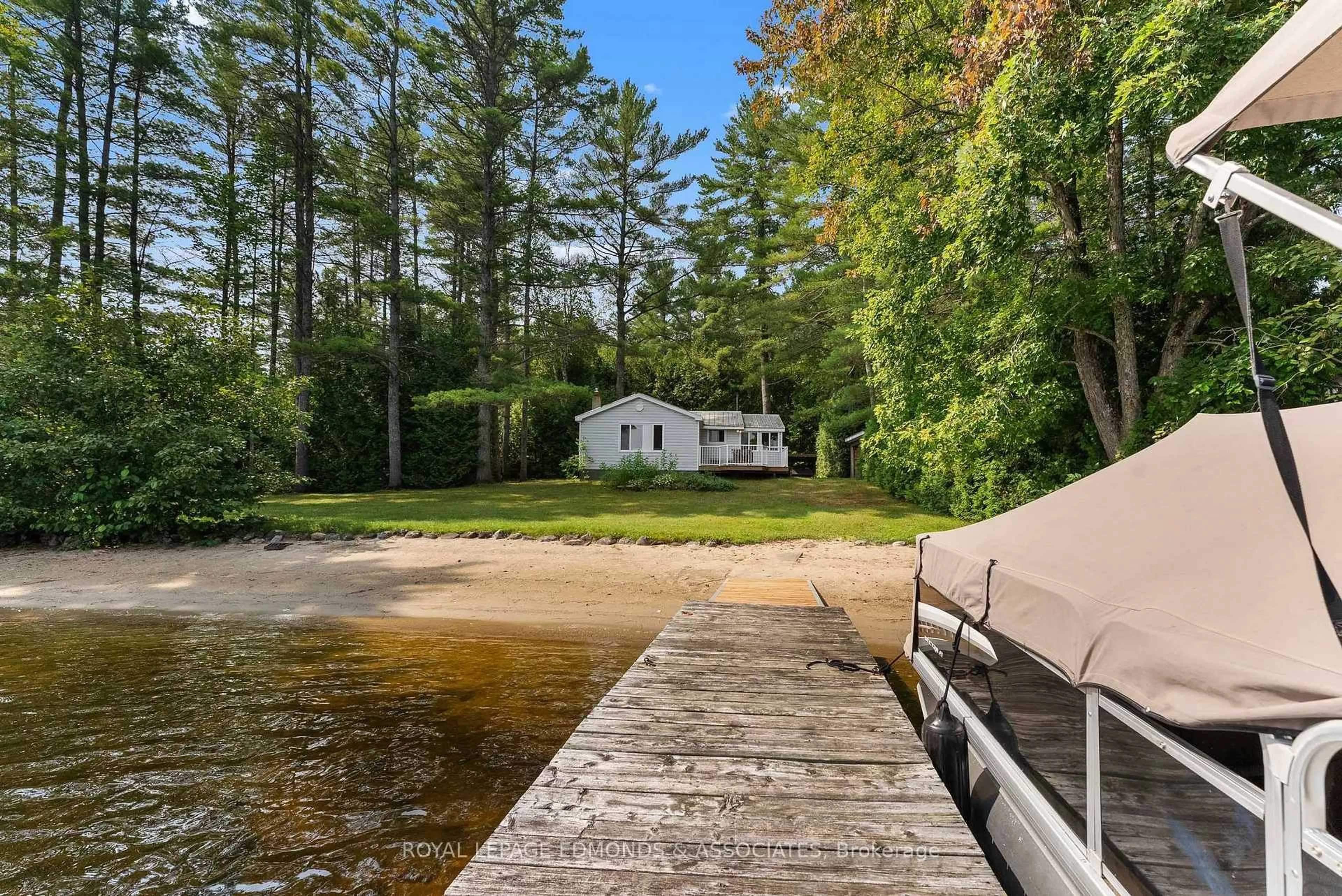 Patio, water/lake/river/ocean view for 414 GREENWAY Dr, Westmeath Ontario K0J 2L0