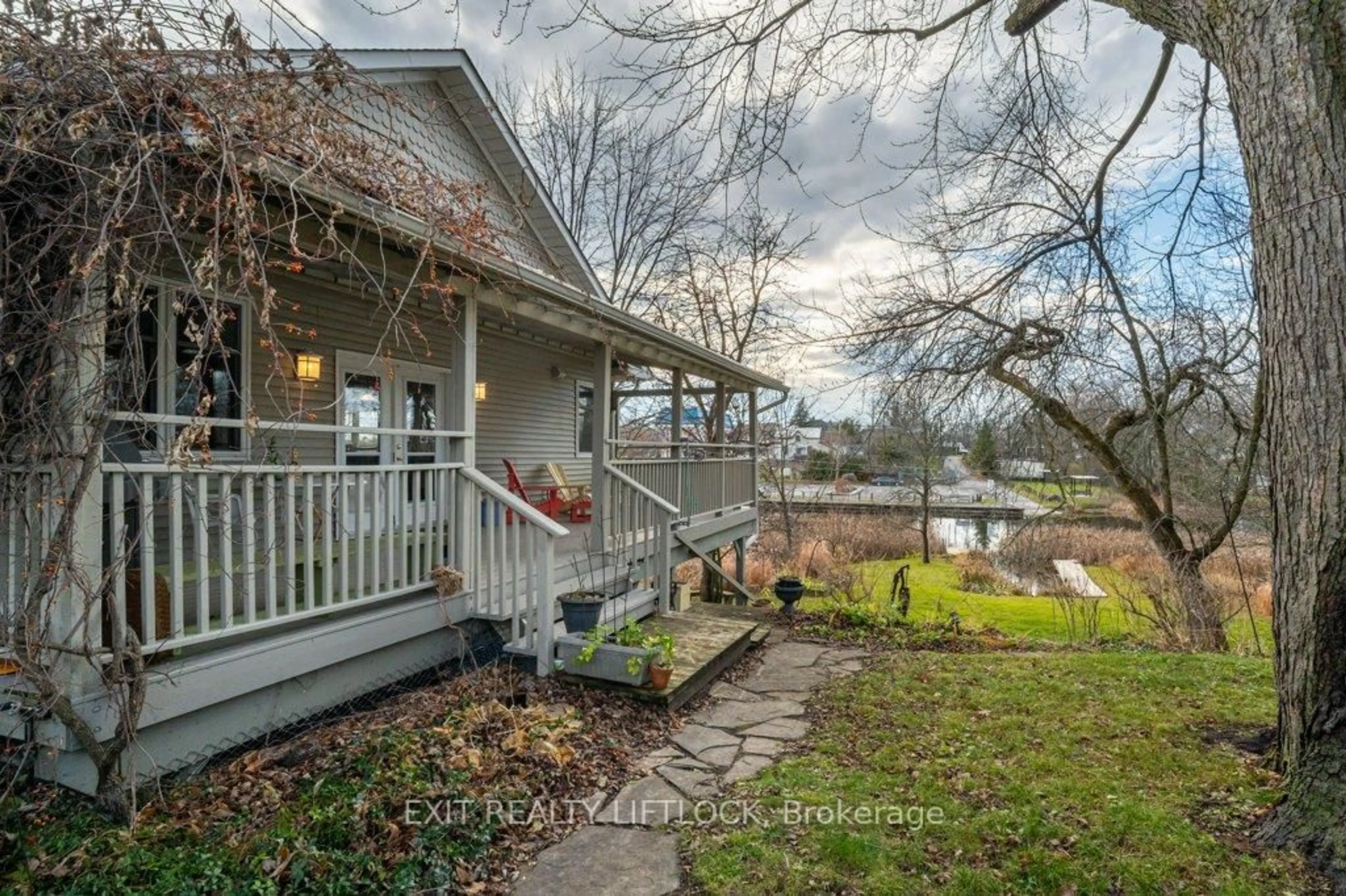 A pic from outside/outdoor area/front of a property/back of a property/a pic from drone, water/lake/river/ocean view for 57 King St, Kawartha Lakes Ontario K0L 2W0