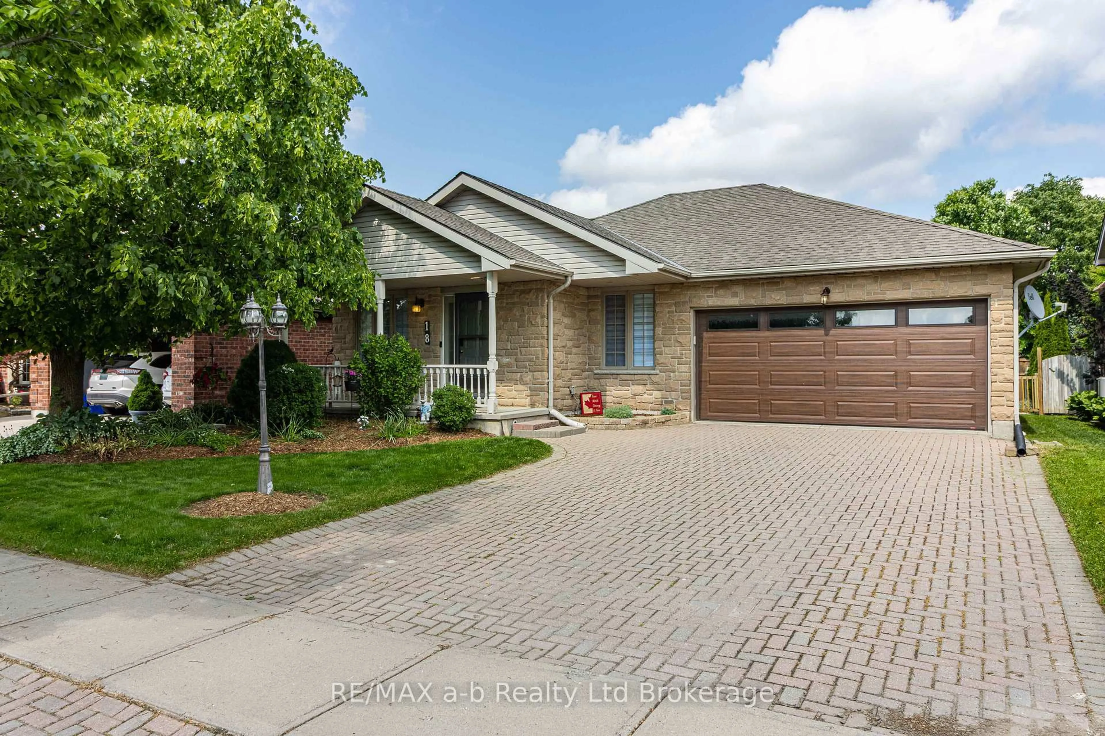 Home with brick exterior material, street for 18 Oriole Cres, Woodstock Ontario N4T 1T1