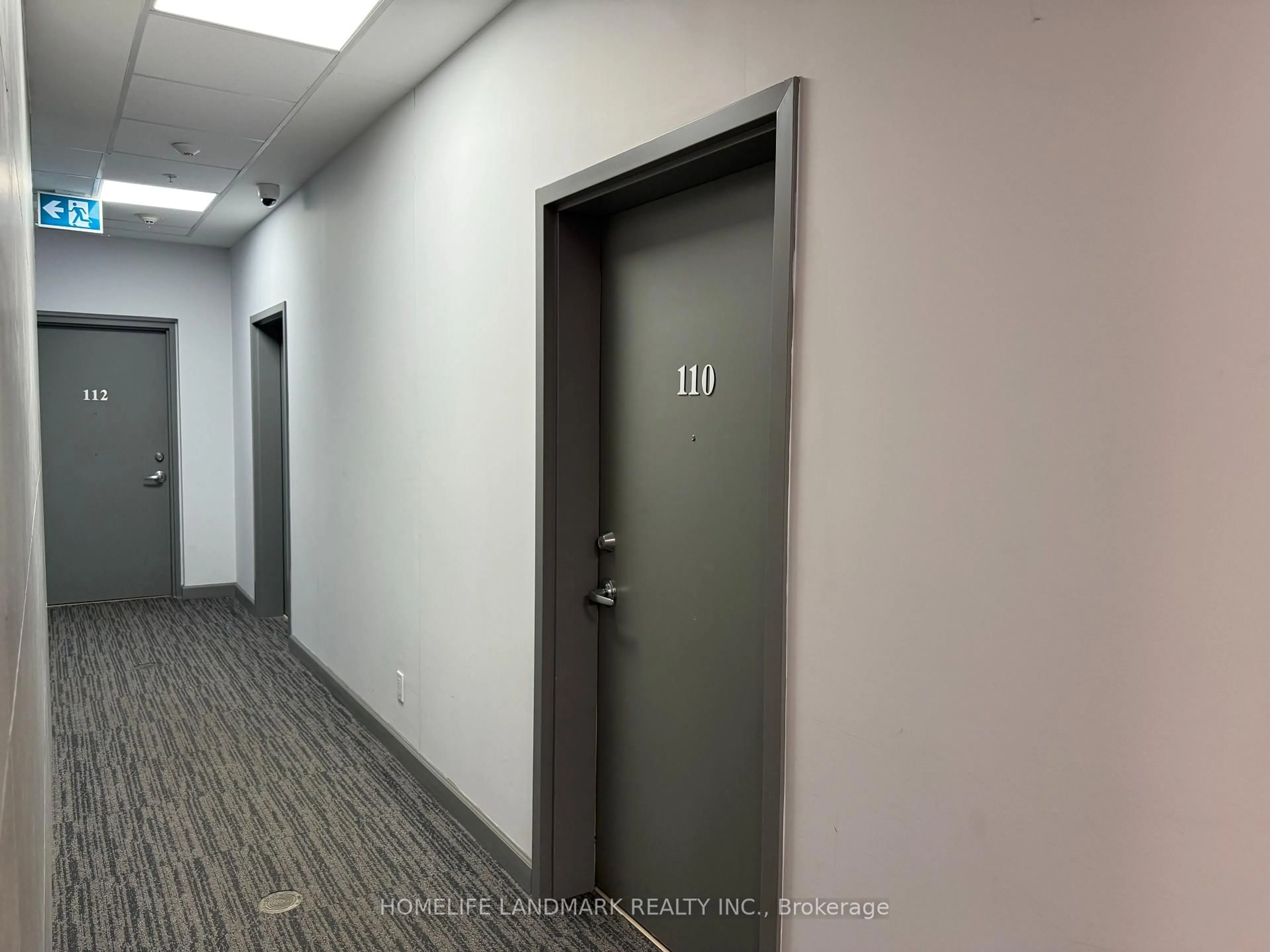 A pic of a room for 77 Leland St #110, Hamilton Ontario L8S 3A1