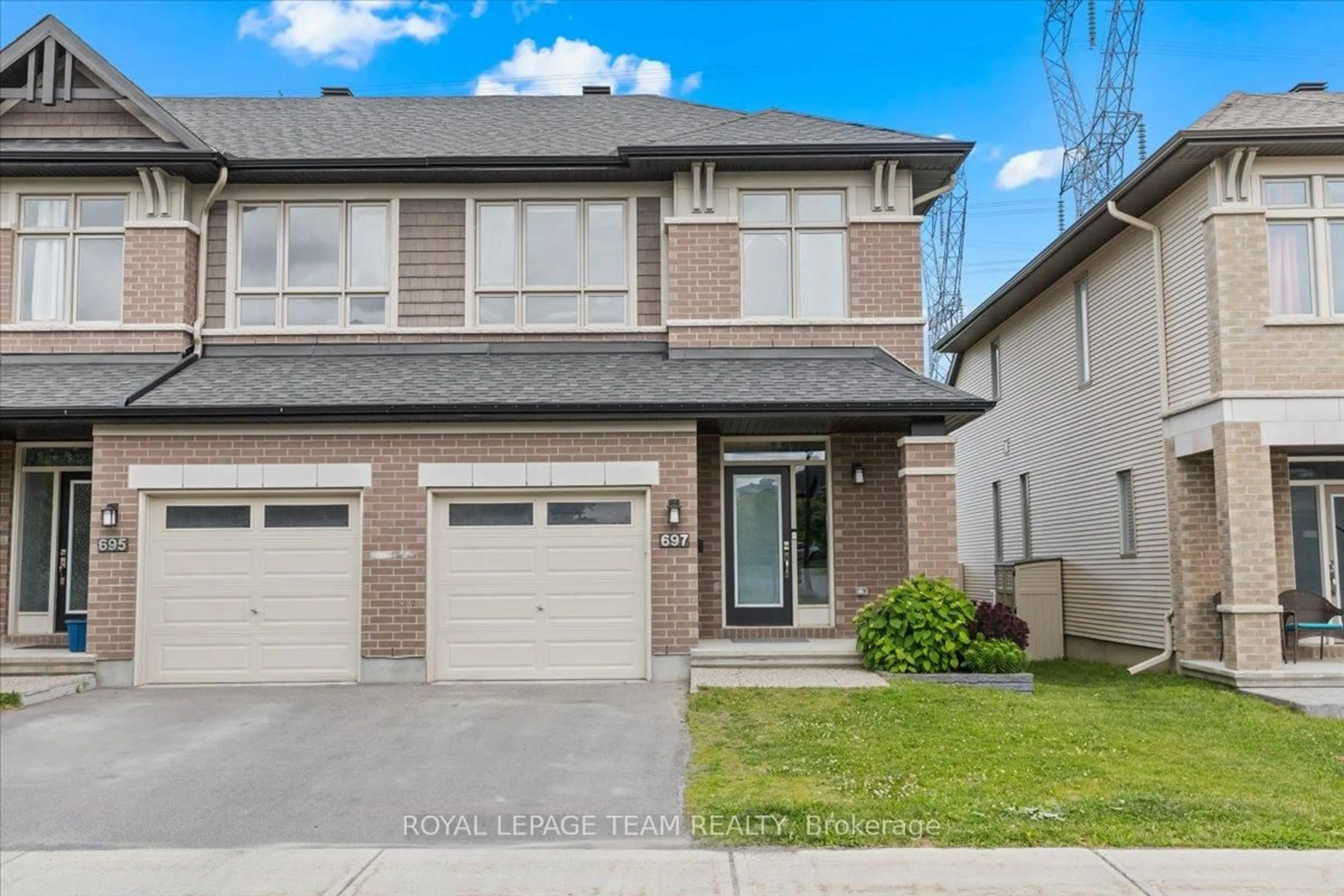 Unknown for 697 Putney Cres, Ottawa Ontario K2S 2N9