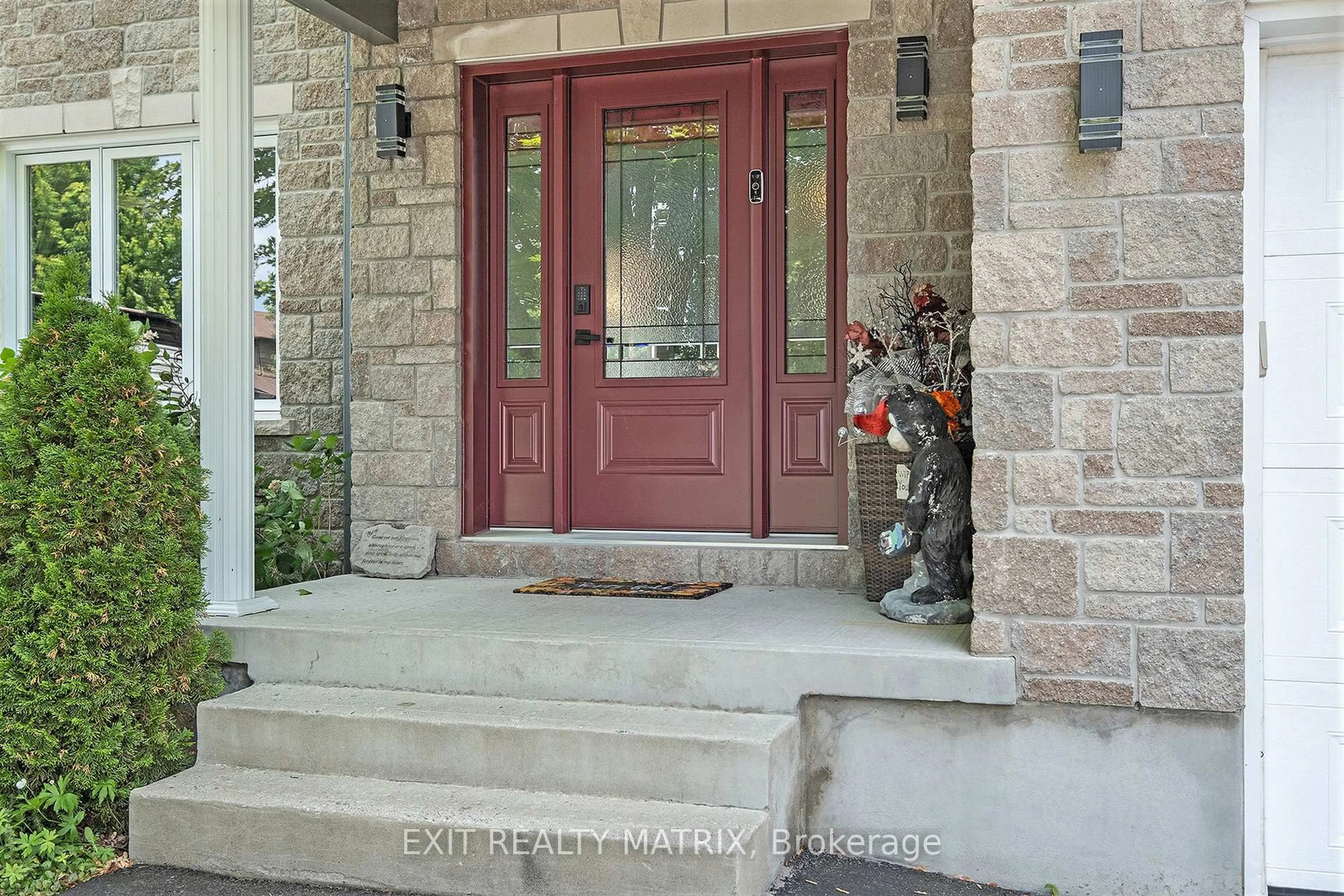 Indoor entryway for 60 Honore Cres, The Nation Ontario K0A 2M0