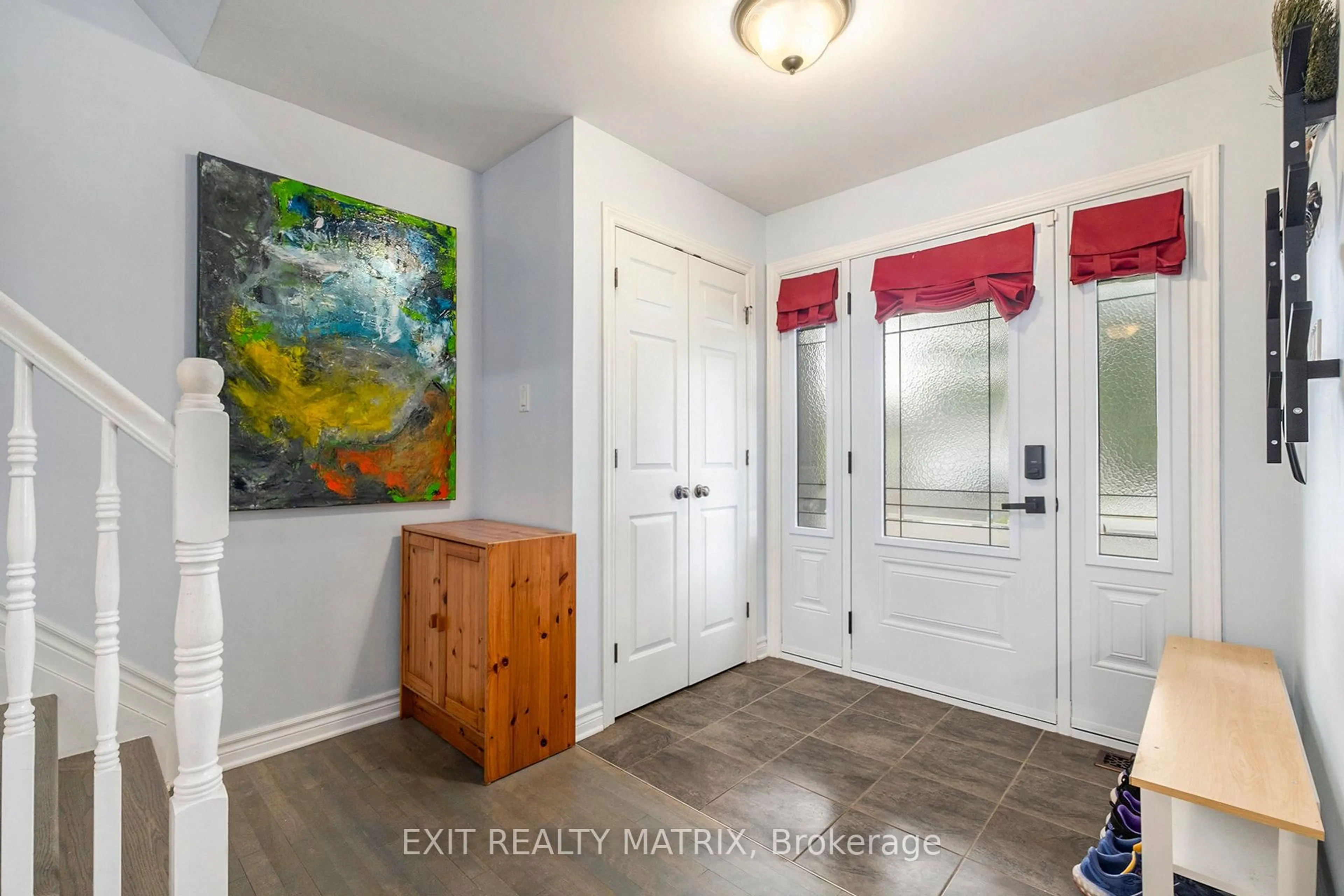 Indoor entryway for 60 Honore Cres, The Nation Ontario K0A 2M0