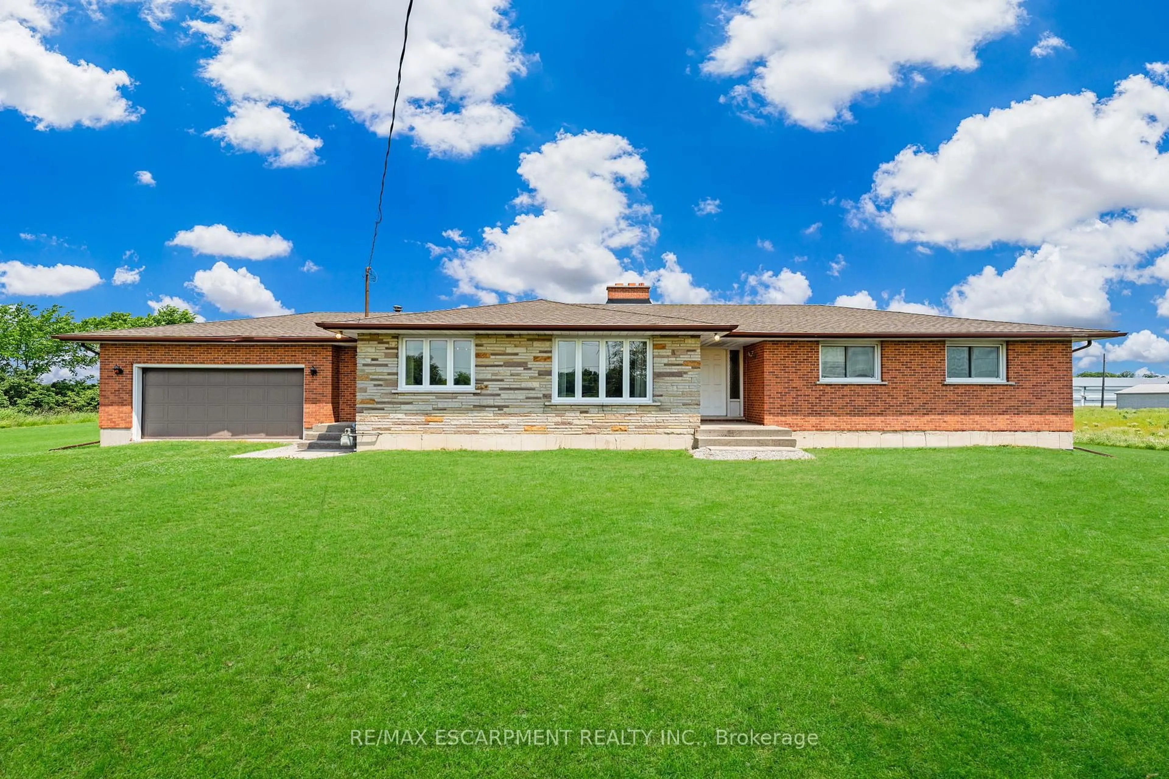 A pic from outside/outdoor area/front of a property/back of a property/a pic from drone, unknown for 5977 REGIONAL RD 65, West Lincoln Ontario L0R 1Y0