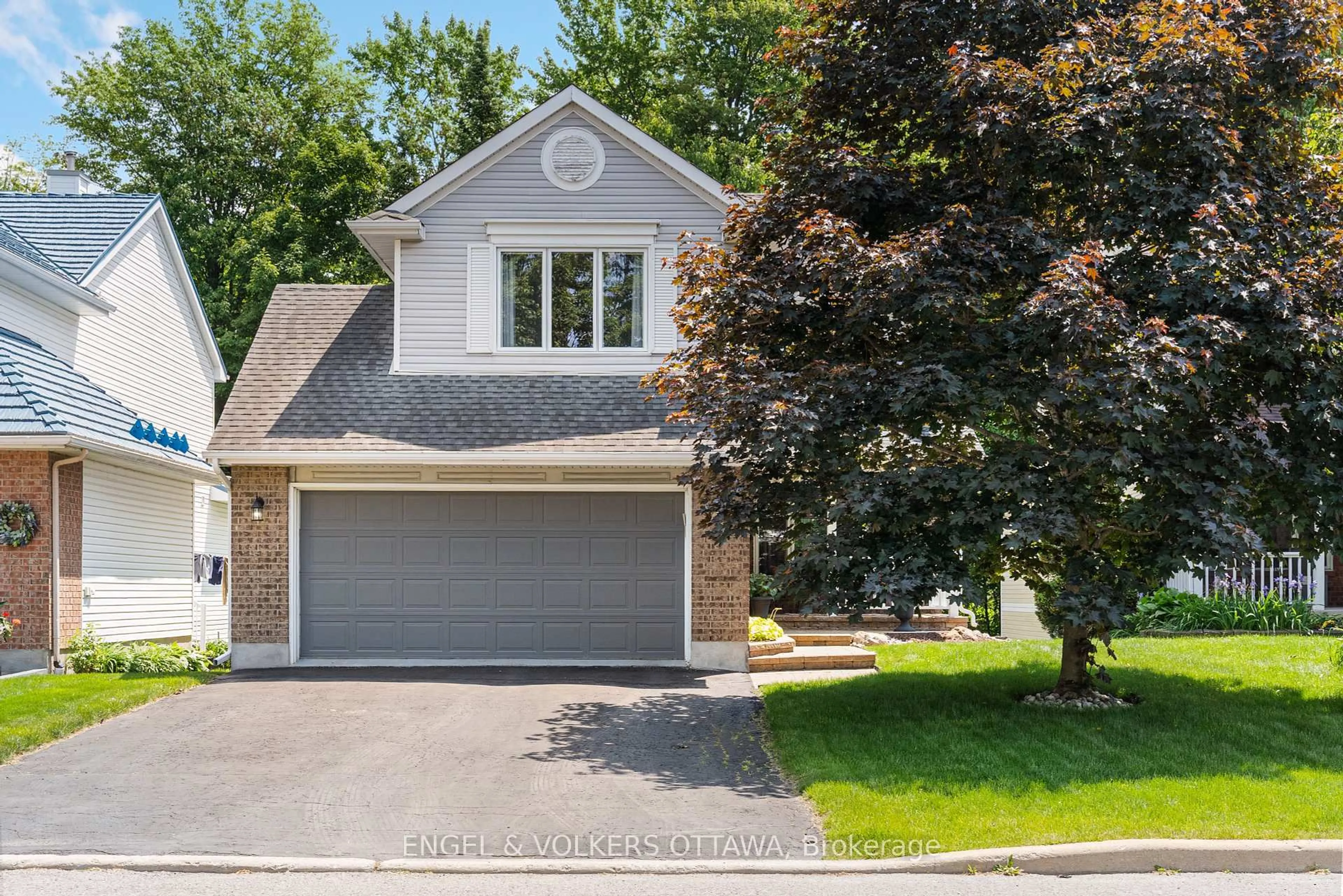 Unknown for 2229 Nature Trail Cres, Ottawa Ontario K1W 1E7