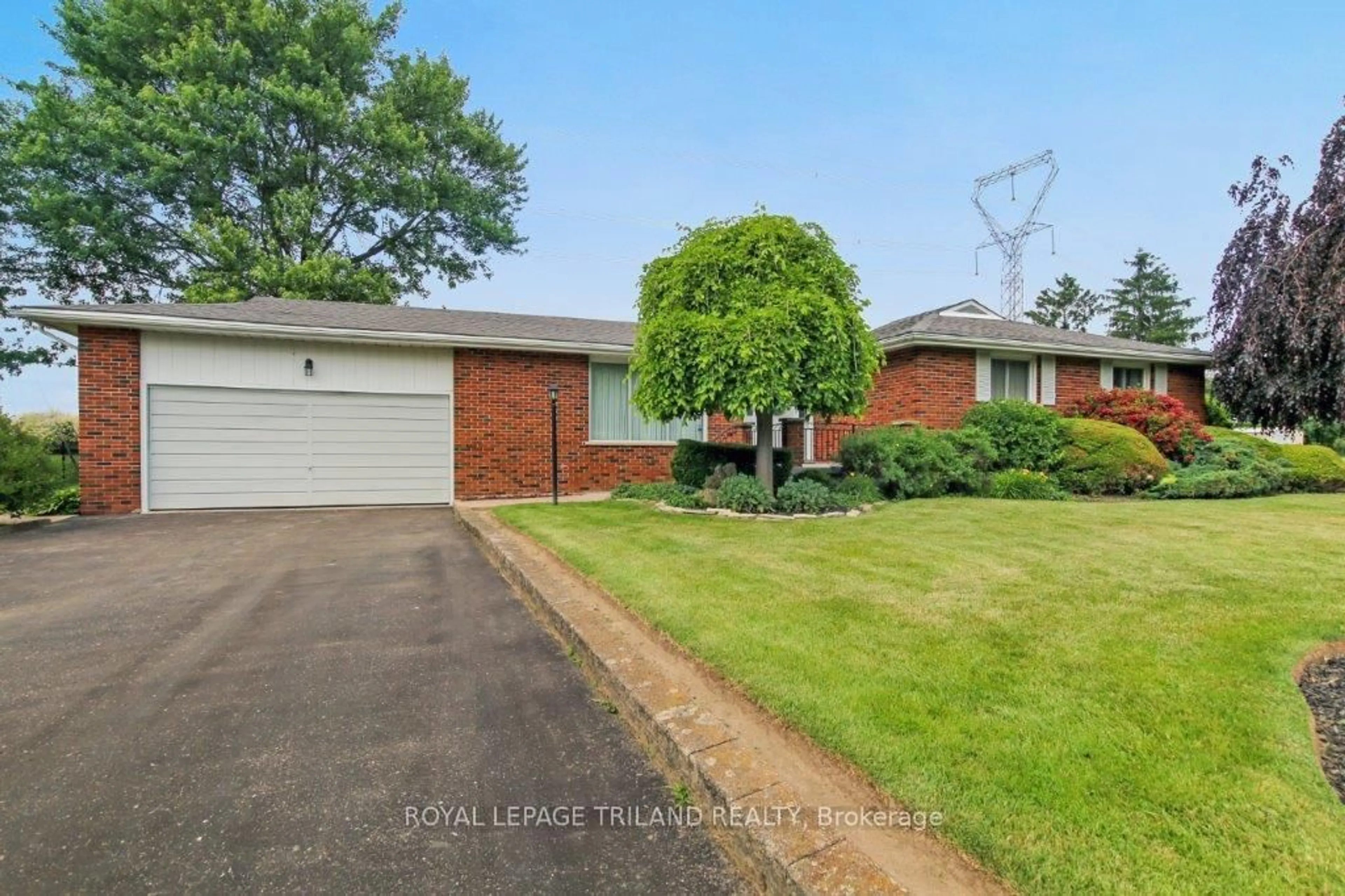 Home with brick exterior material, street for 10179 Lynhurst Park Dr, Southwold Ontario N5P 2E5