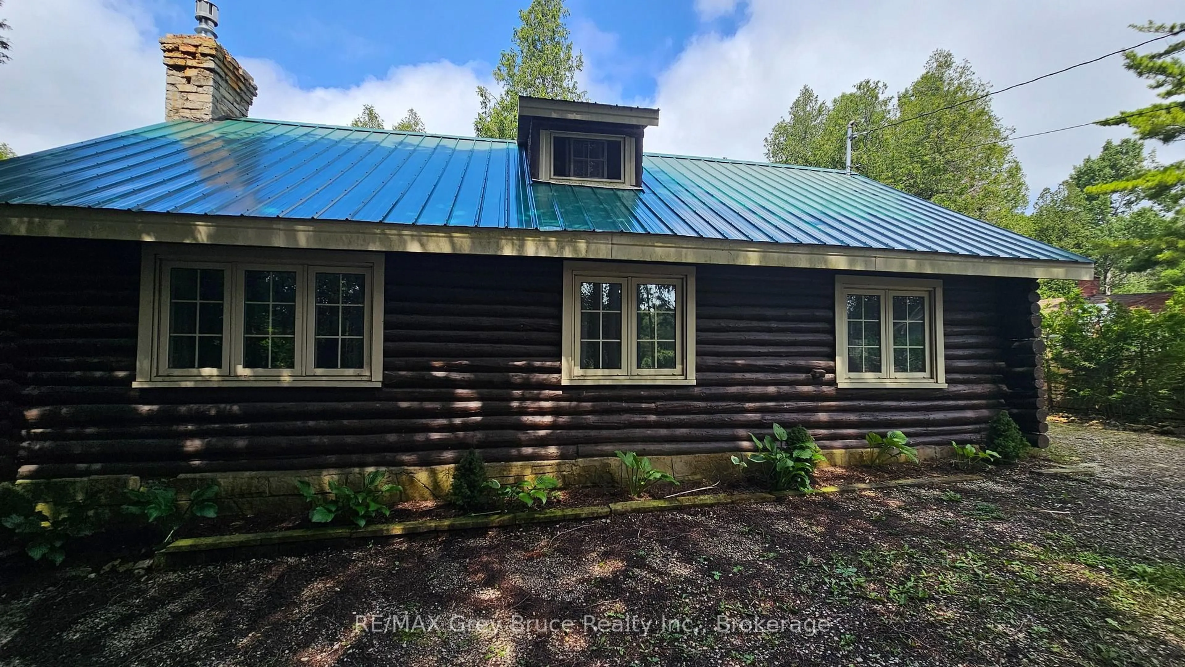 Home with vinyl exterior material, building for 18 Stokes River Rd, Northern Bruce Peninsula Ontario N0H 2M0
