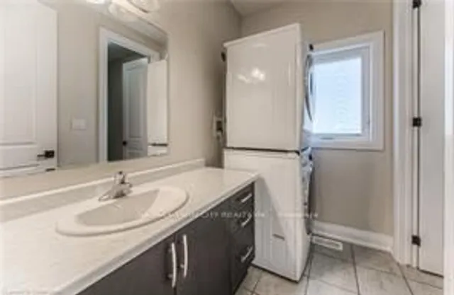 Additional property image - 132 Ridgemount St