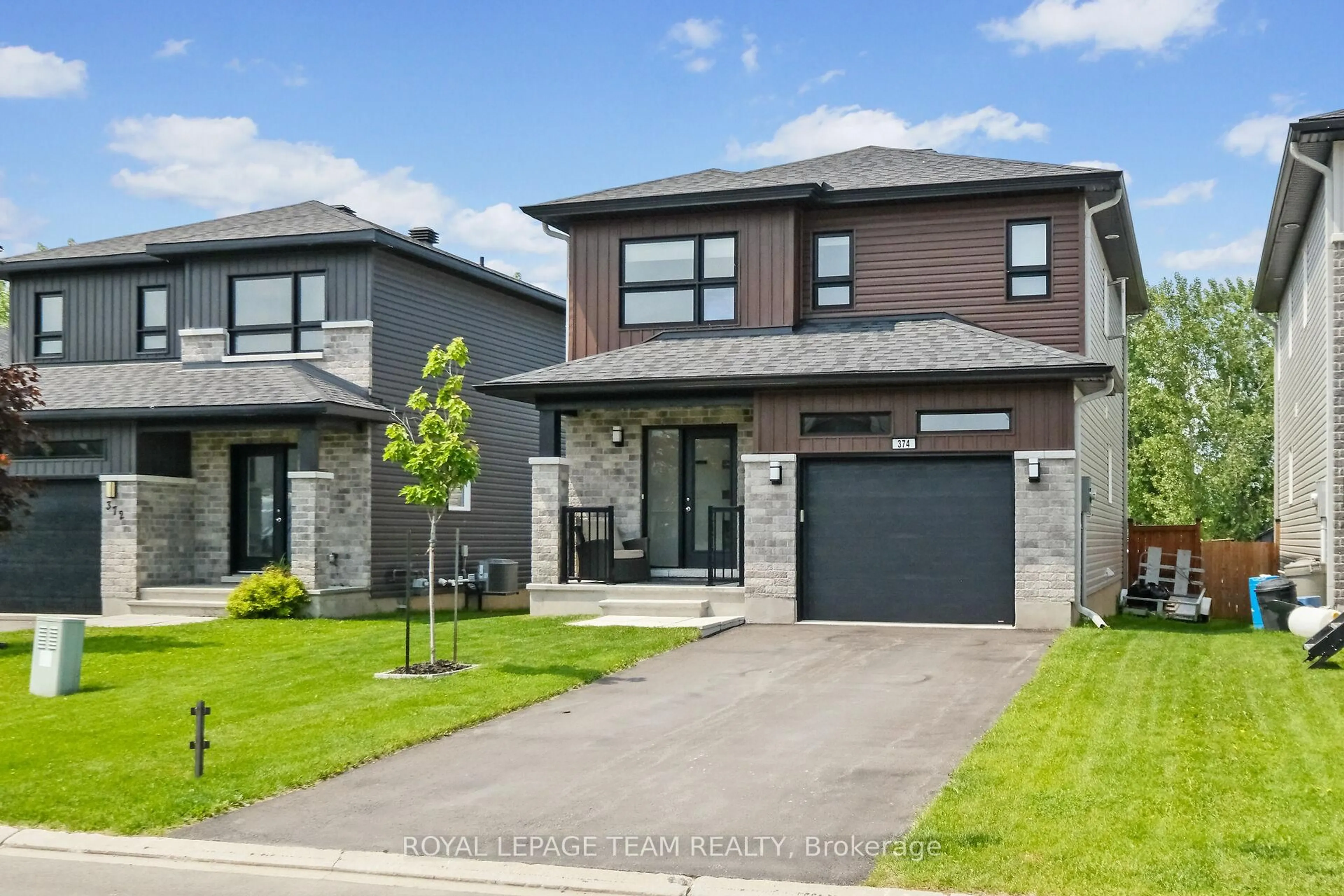 Home with brick exterior material, street for 374 Trillium Circ, Alfred and Plantagenet Ontario K0A 3K0