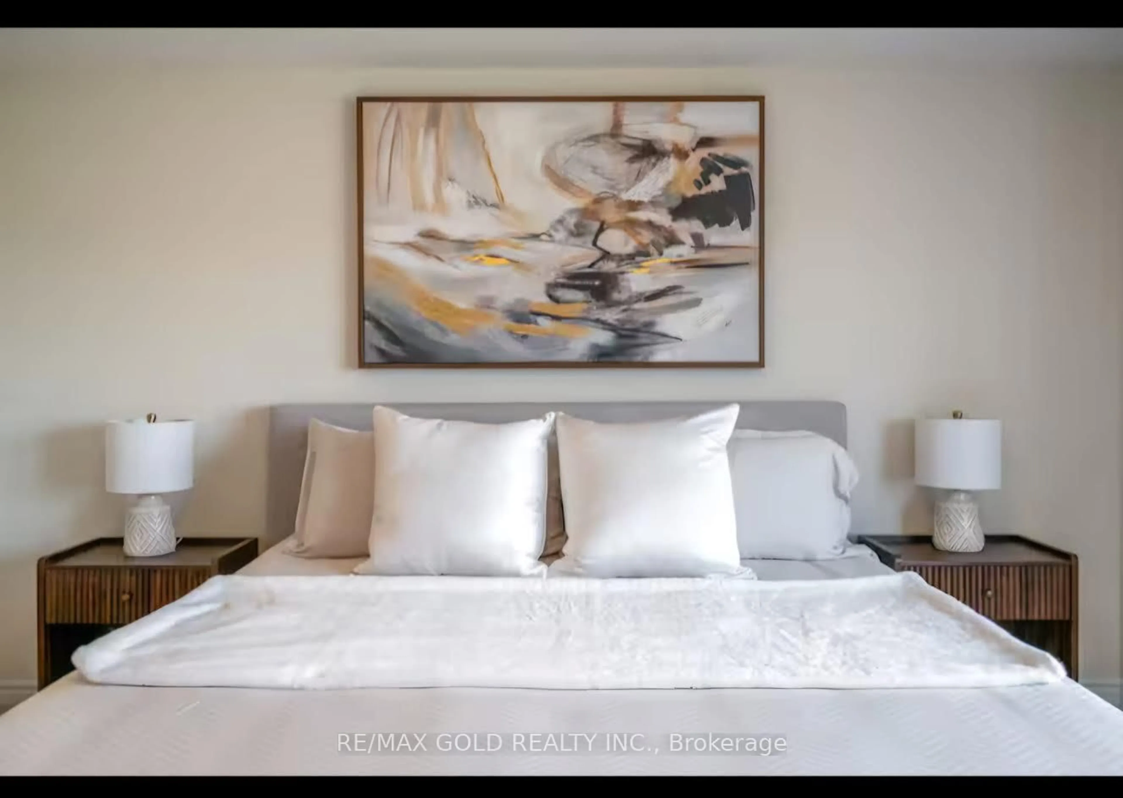 Bedroom with bed, unknown for 215 Vanilla Tr, Thorold Ontario L2V 0L2