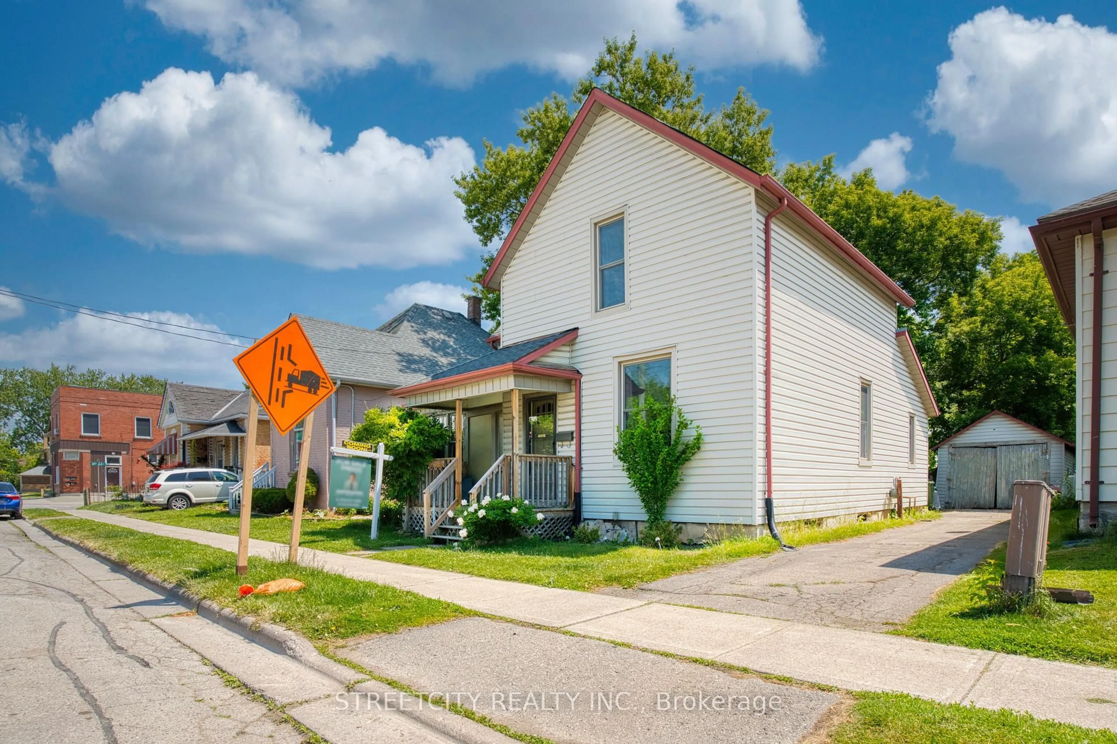 Unknown for 225 Ross St, St. Thomas Ontario N5R 3Y5