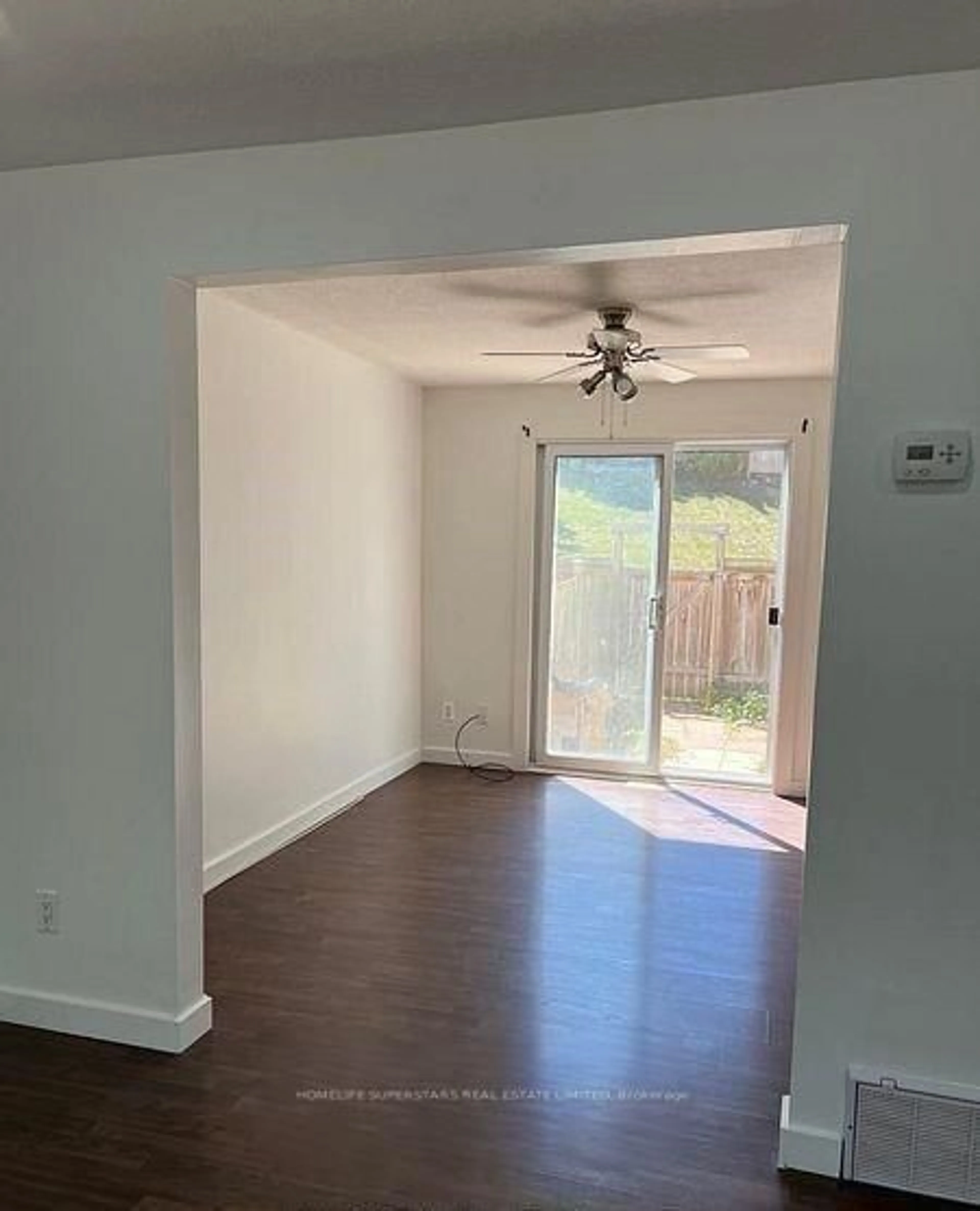 A pic of a room for 513 Parkview Cres #4, Cambridge Ontario N3H 4Z9
