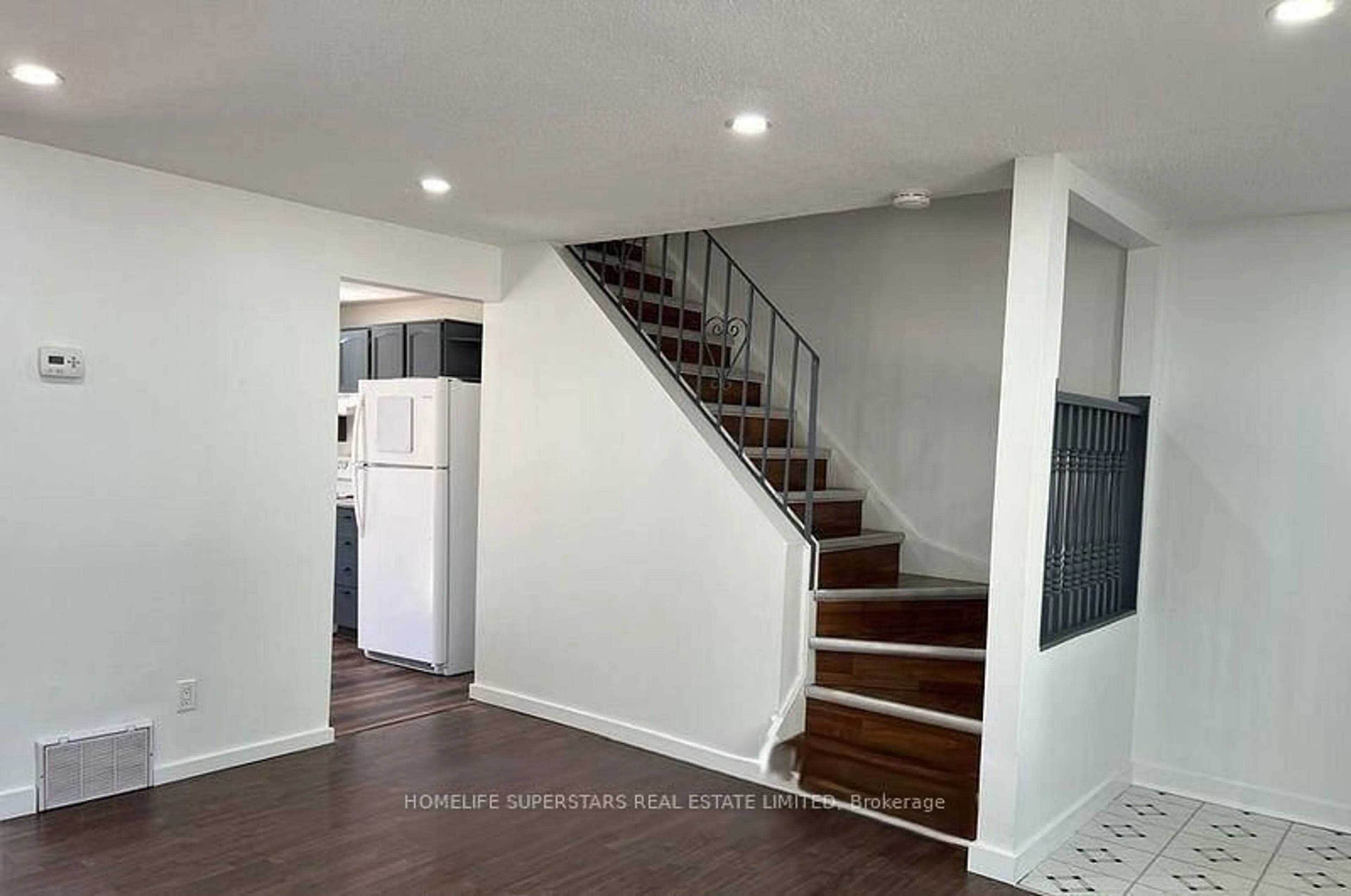 Unknown for 513 Parkview Cres #4, Cambridge Ontario N3H 4Z9