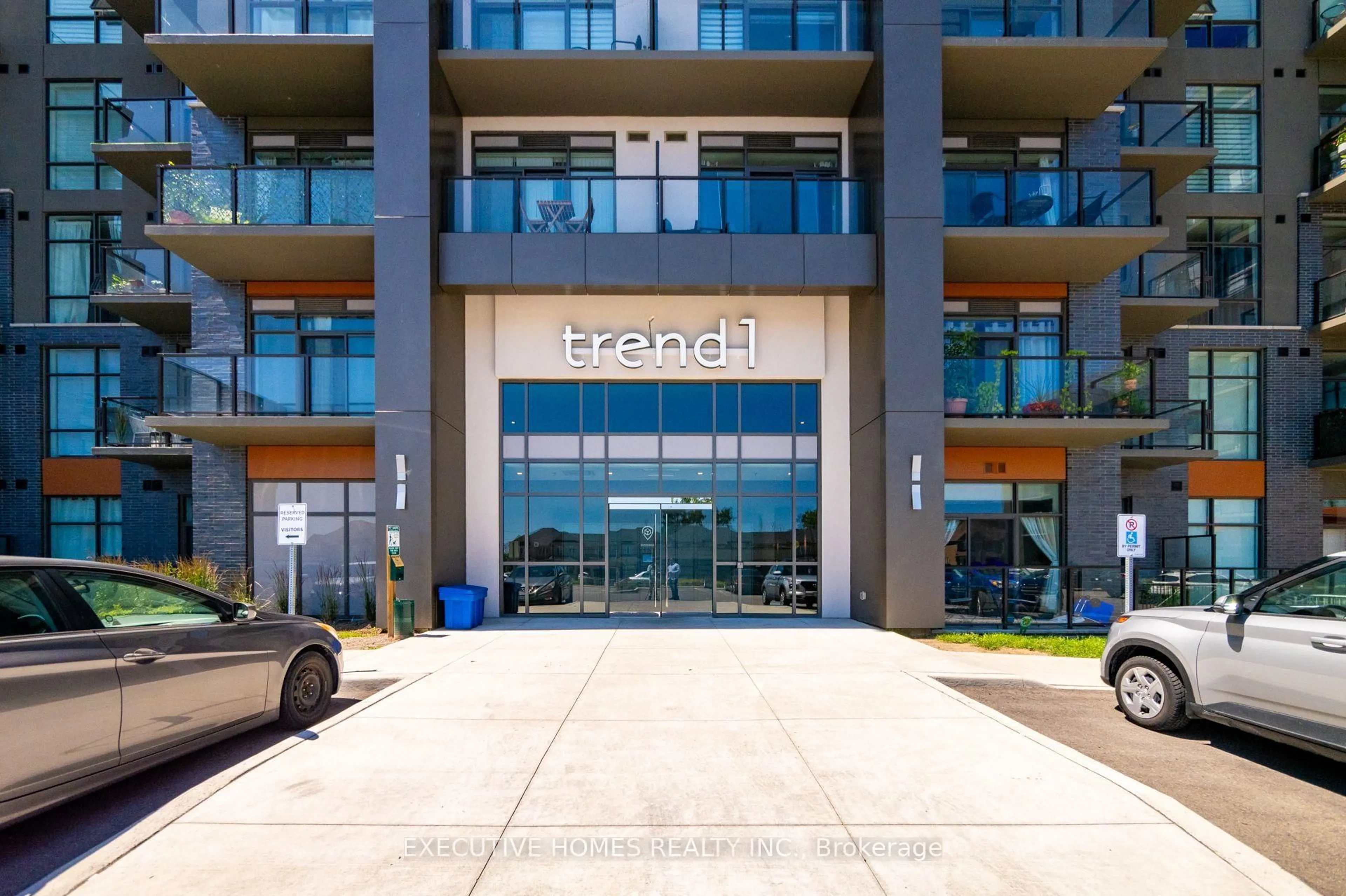 Indoor foyer for 450 Dundas St #310, Hamilton Ontario L0R 2H8