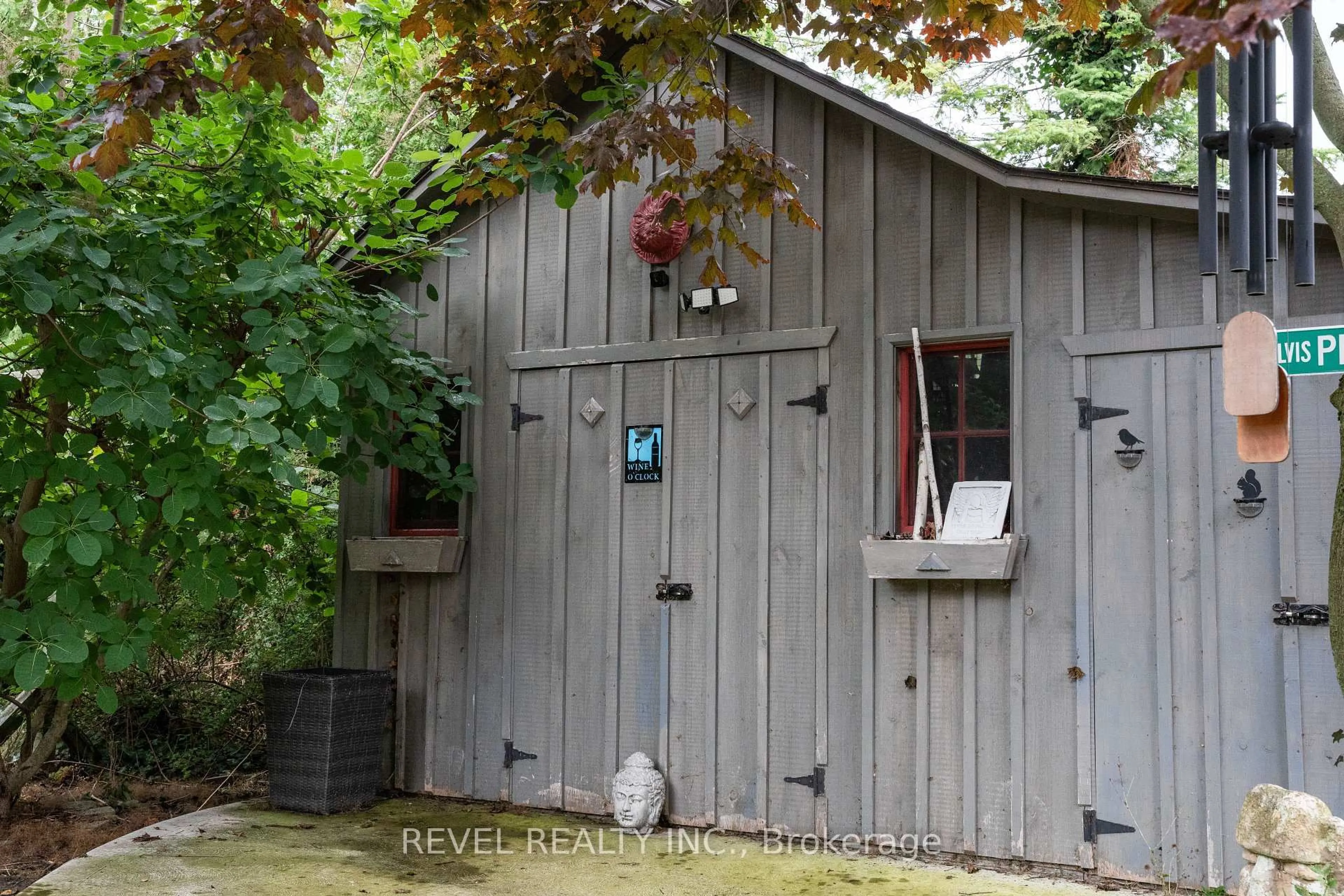 Shed for 403 Apache St, Huron-Kinloss Ontario N0G 2R0