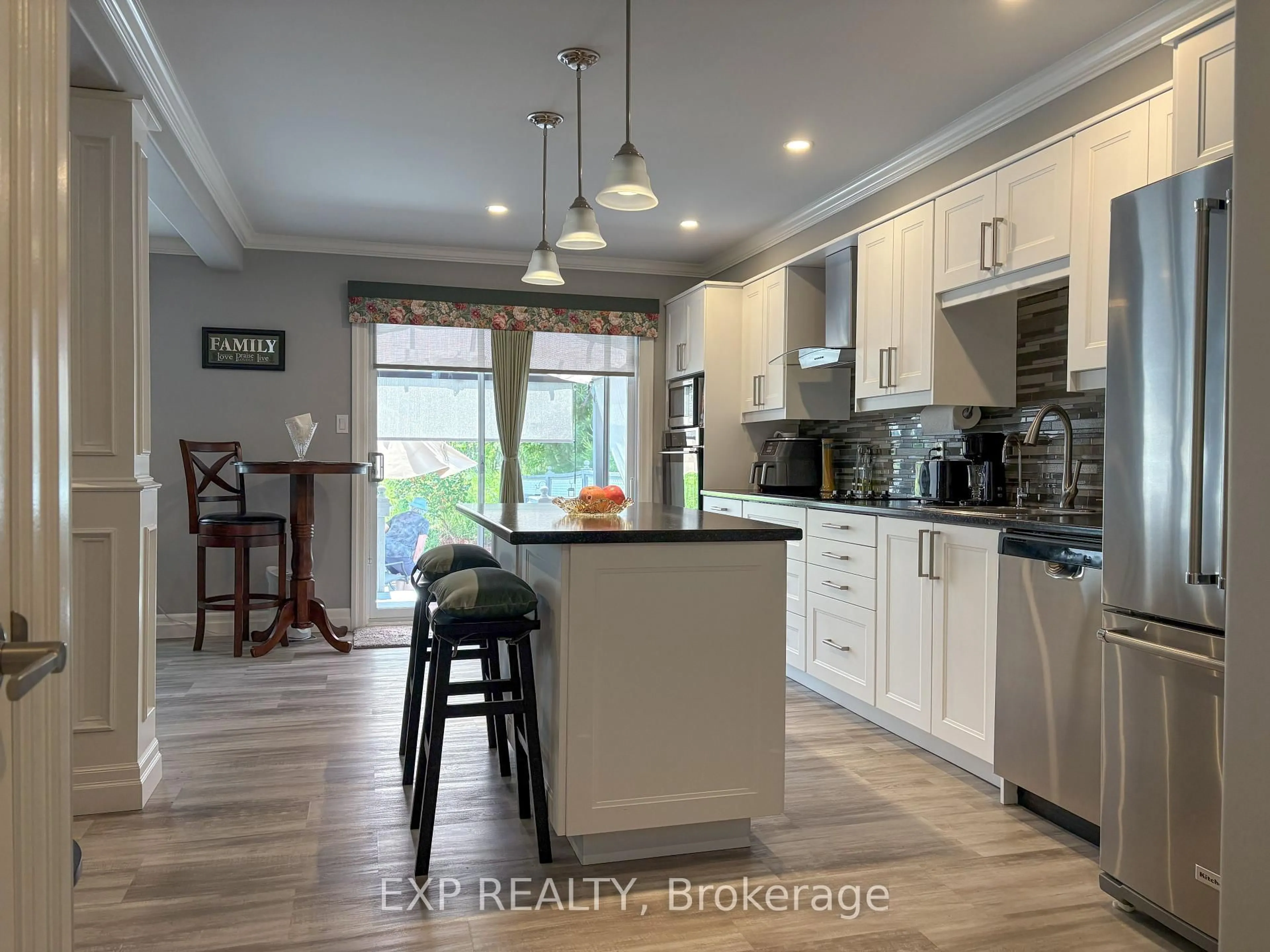 Open concept kitchen, unknown for 818 Eighth St, Renfrew Ontario K7V 4K9
