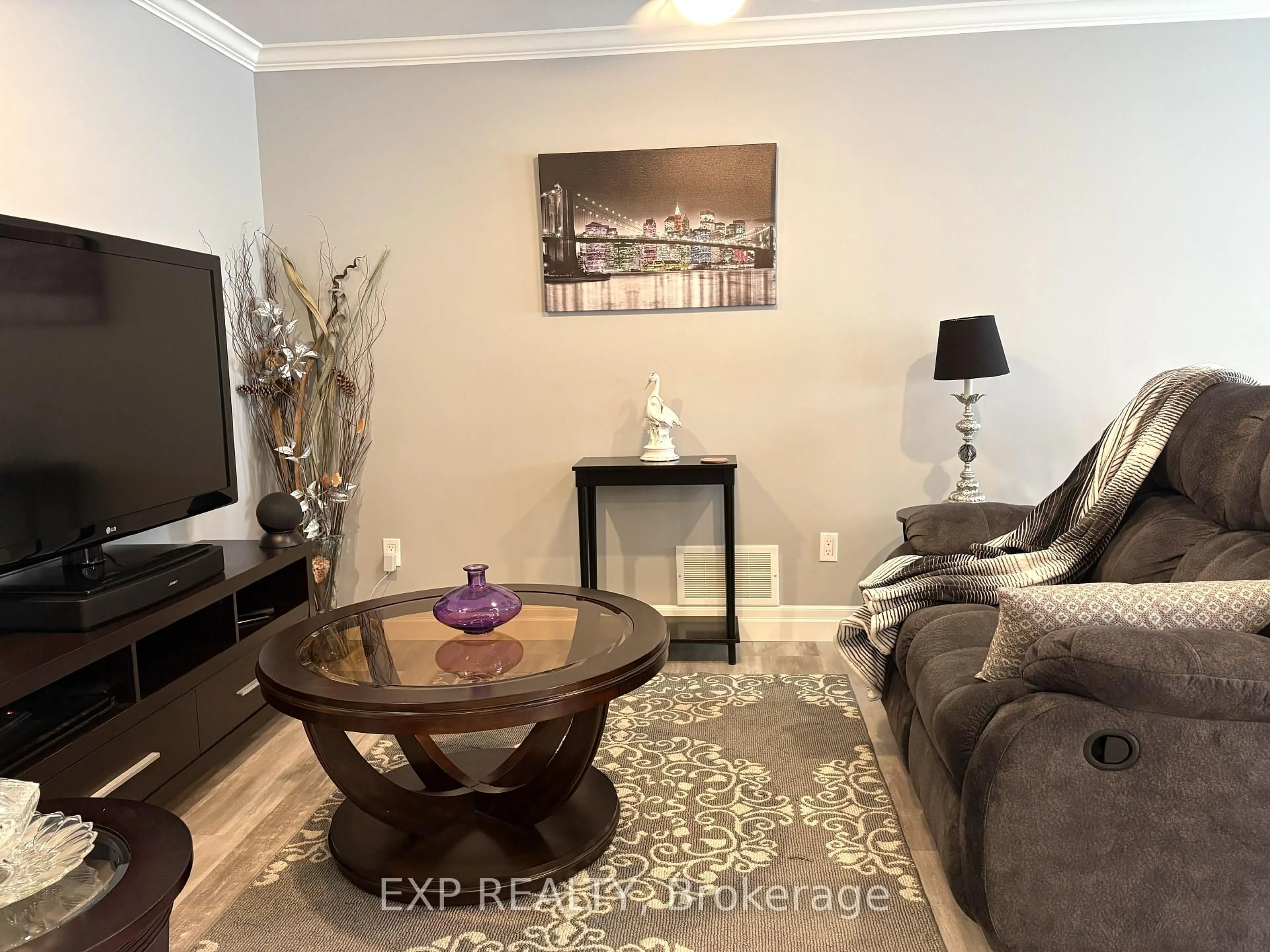 Living room with furniture, unknown for 818 Eighth St, Renfrew Ontario K7V 4K9