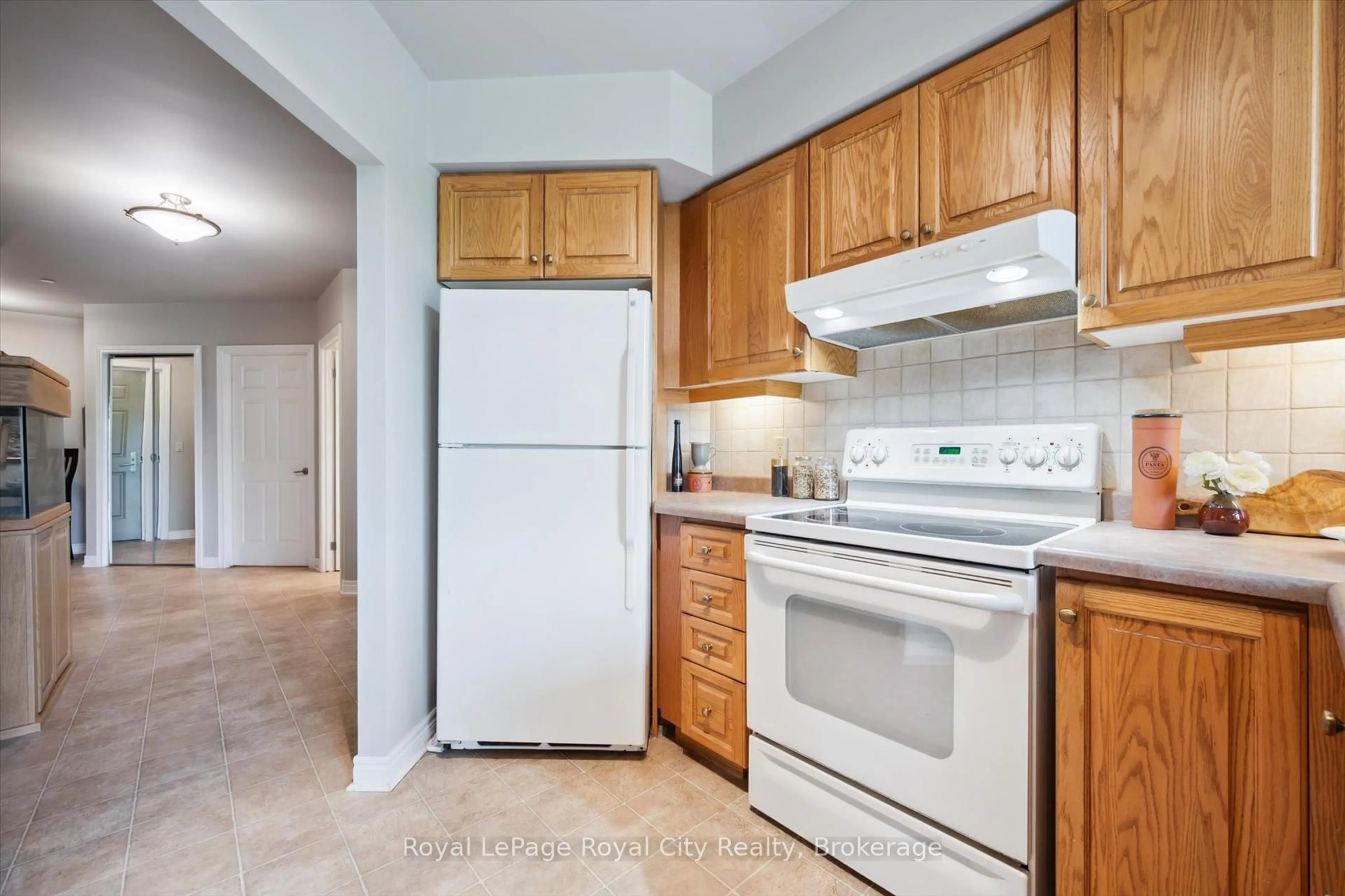 Standard kitchen, unknown for 71 Bayberry Dr #112, Guelph Ontario N1G 5K9