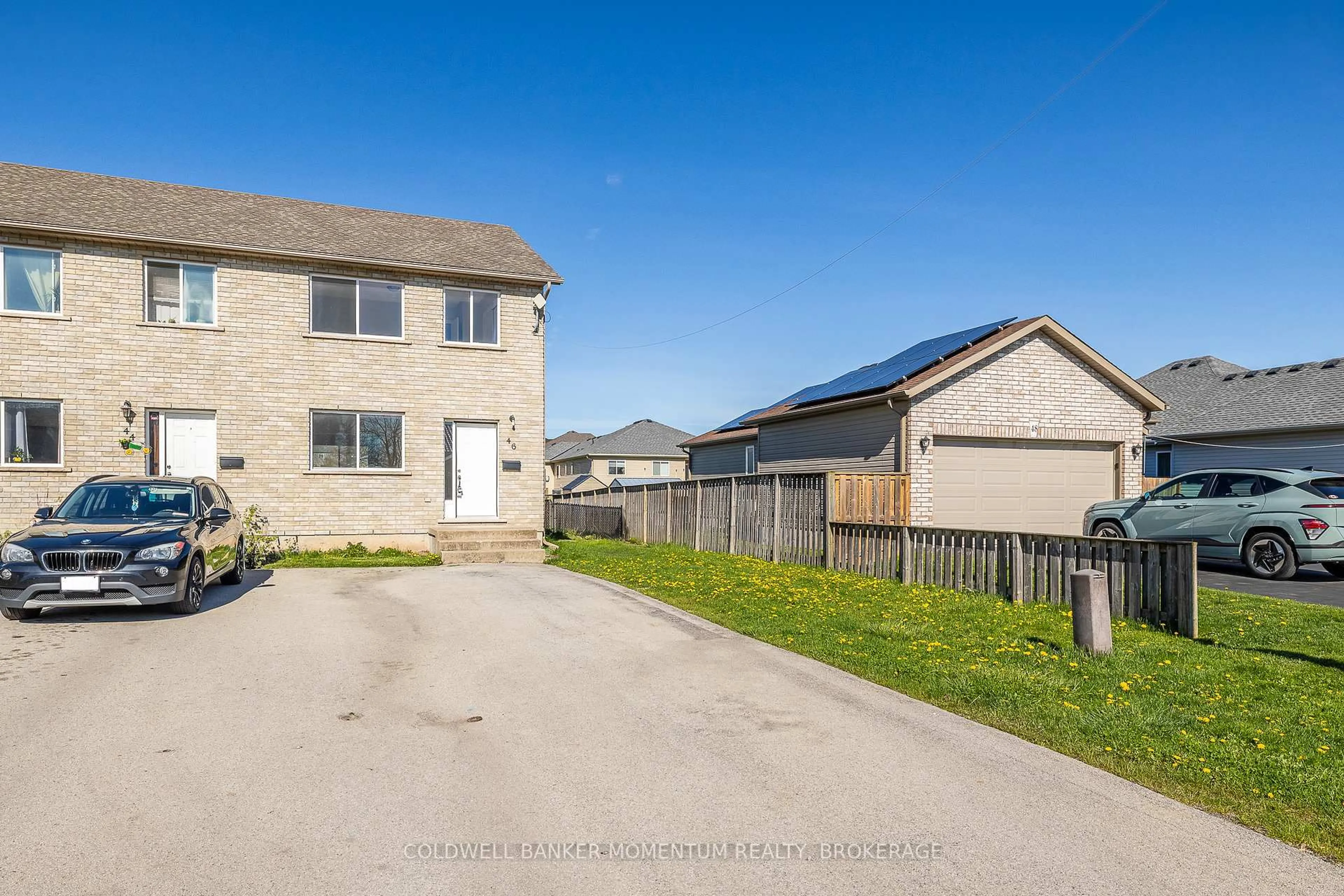 A pic from outside/outdoor area/front of a property/back of a property/a pic from drone, street for 44 Saturn Rd, Port Colborne Ontario L3K 6E1