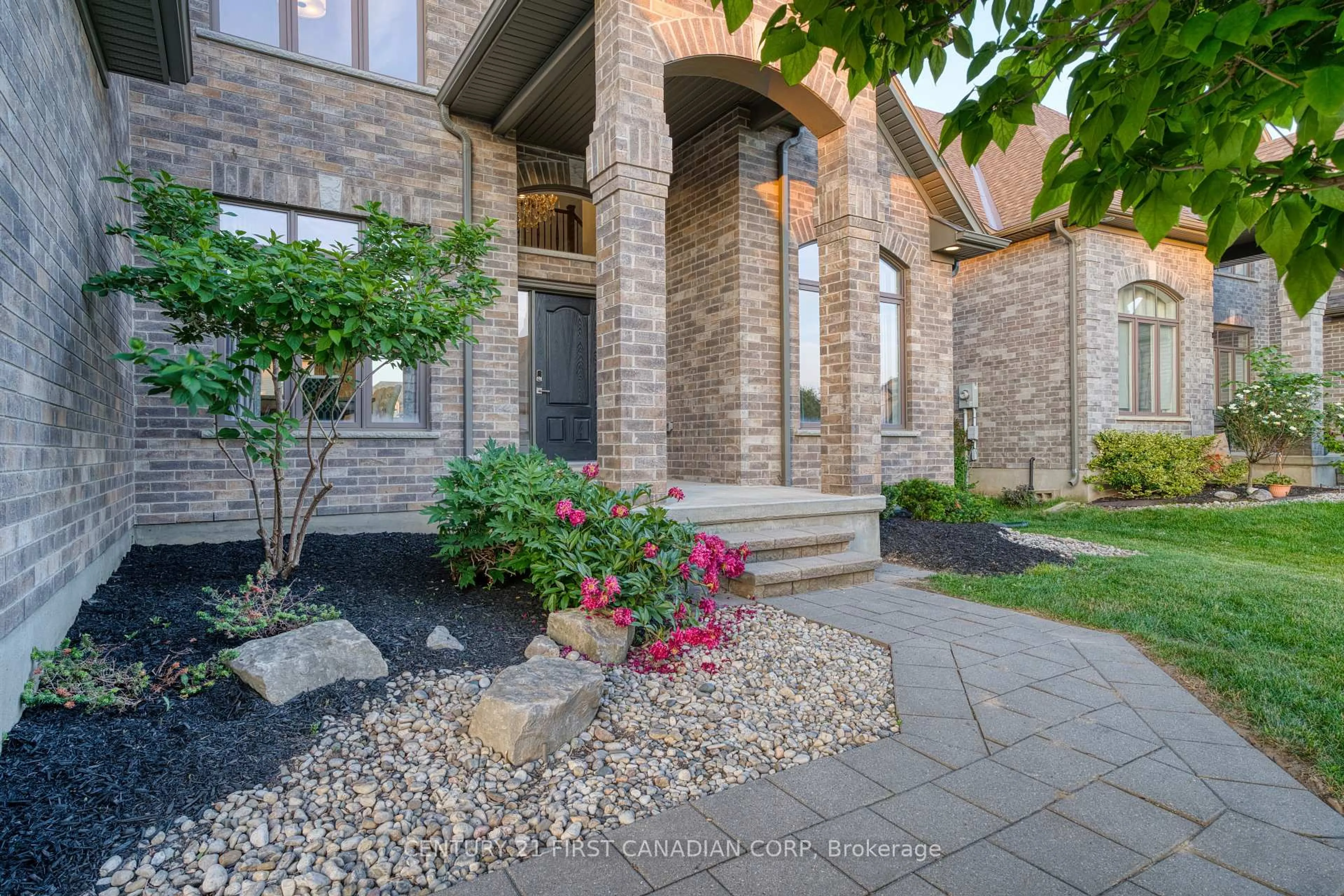 Unknown for 2362 Meadowlands Way, London North Ontario N6G 5L8