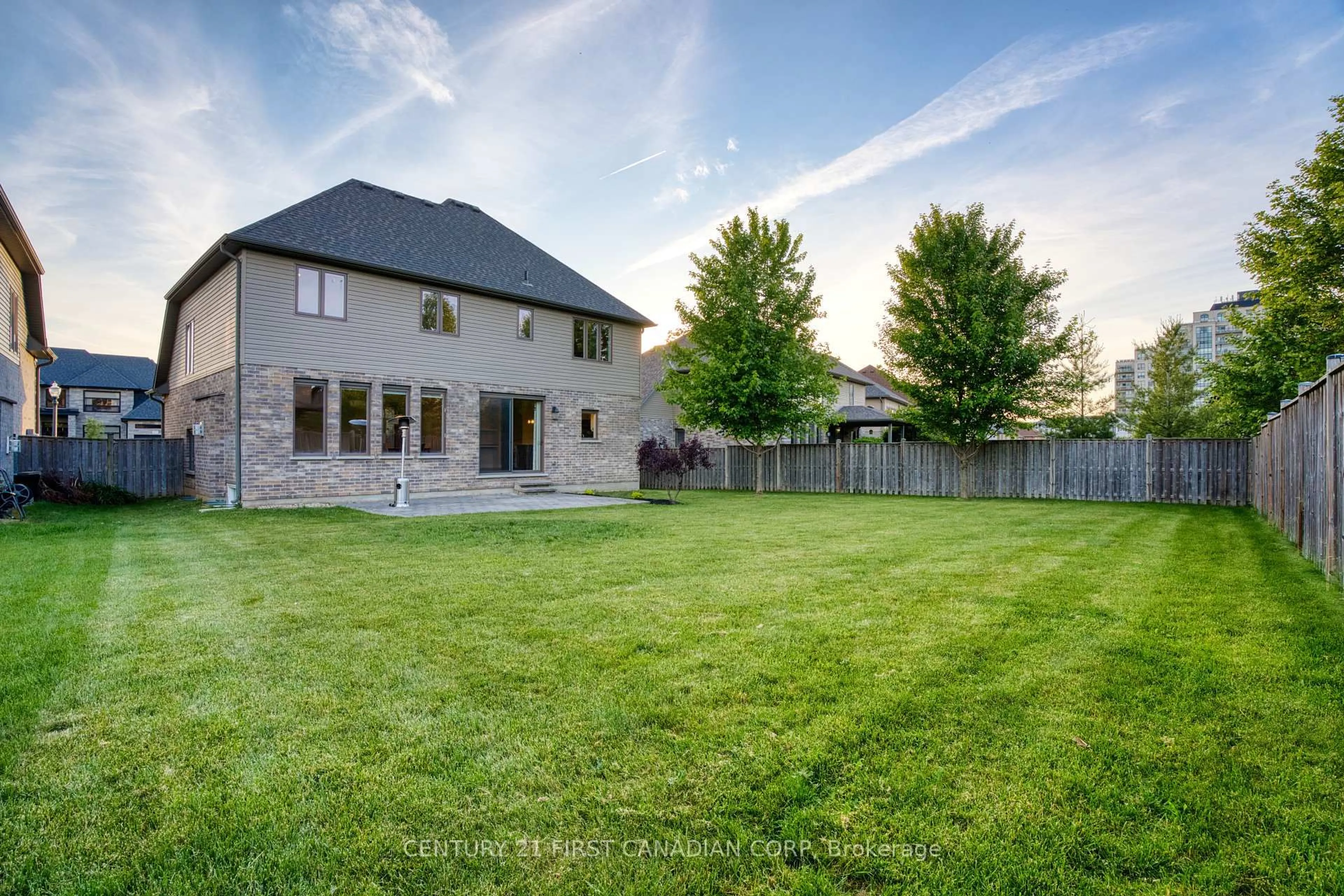 A pic from outside/outdoor area/front of a property/back of a property/a pic from drone, street for 2362 Meadowlands Way, London North Ontario N6G 5L8