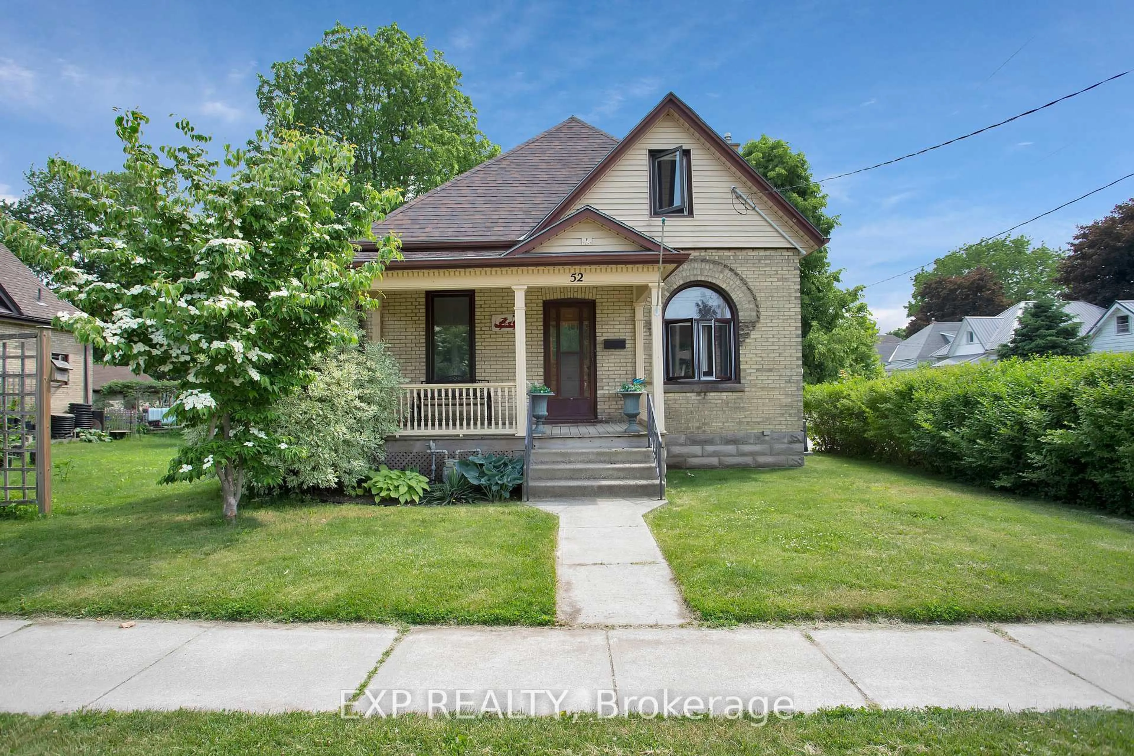 Home with brick exterior material, street for 52 Chester St, St. Thomas Ontario N5R 1V3