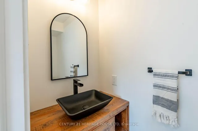 Additional property image - 66 Eden Oak Tr