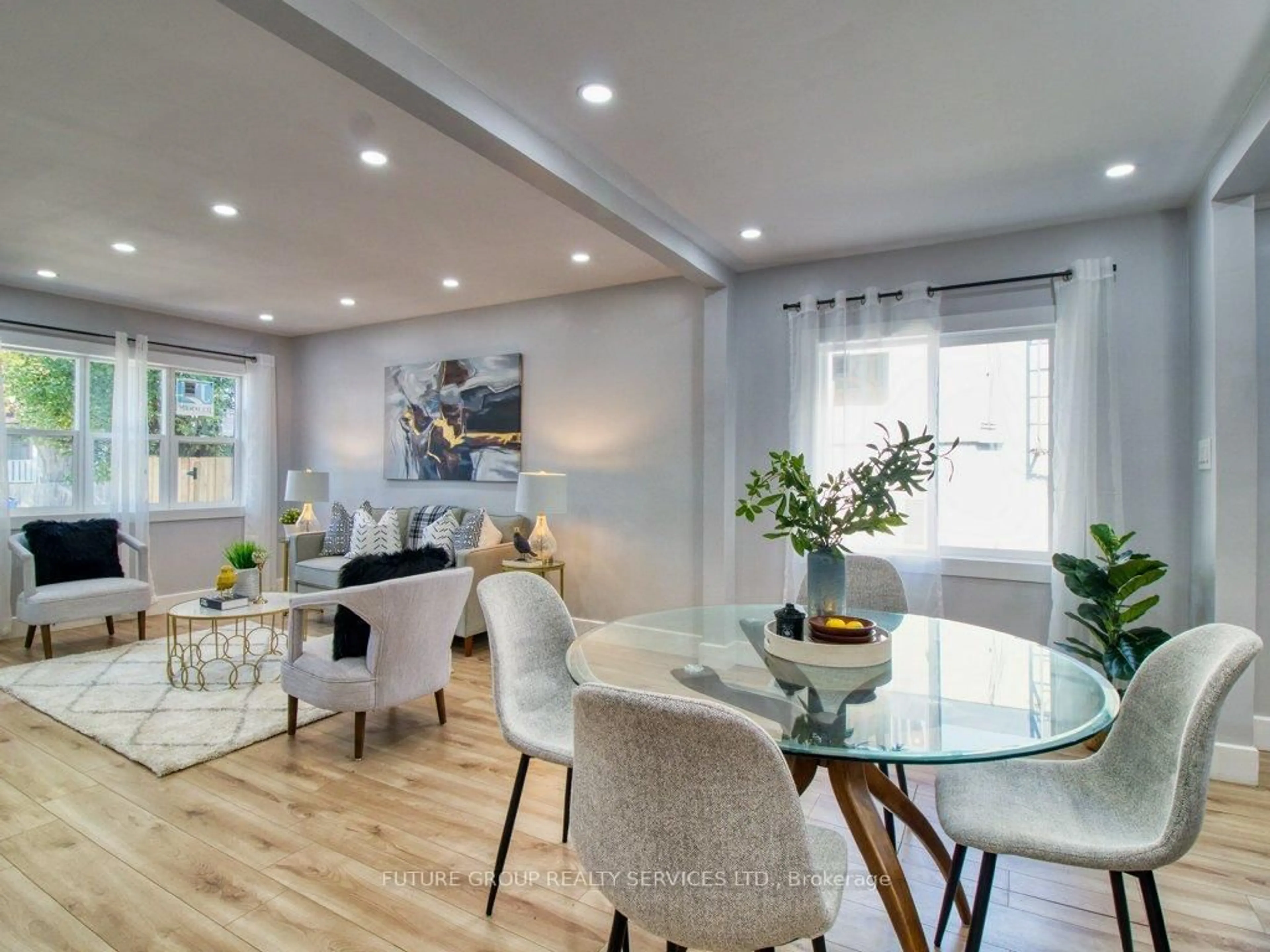 Dining room, wood/laminate floor for 47 Forhan St, Chatham-Kent Ontario N8A 3Z2