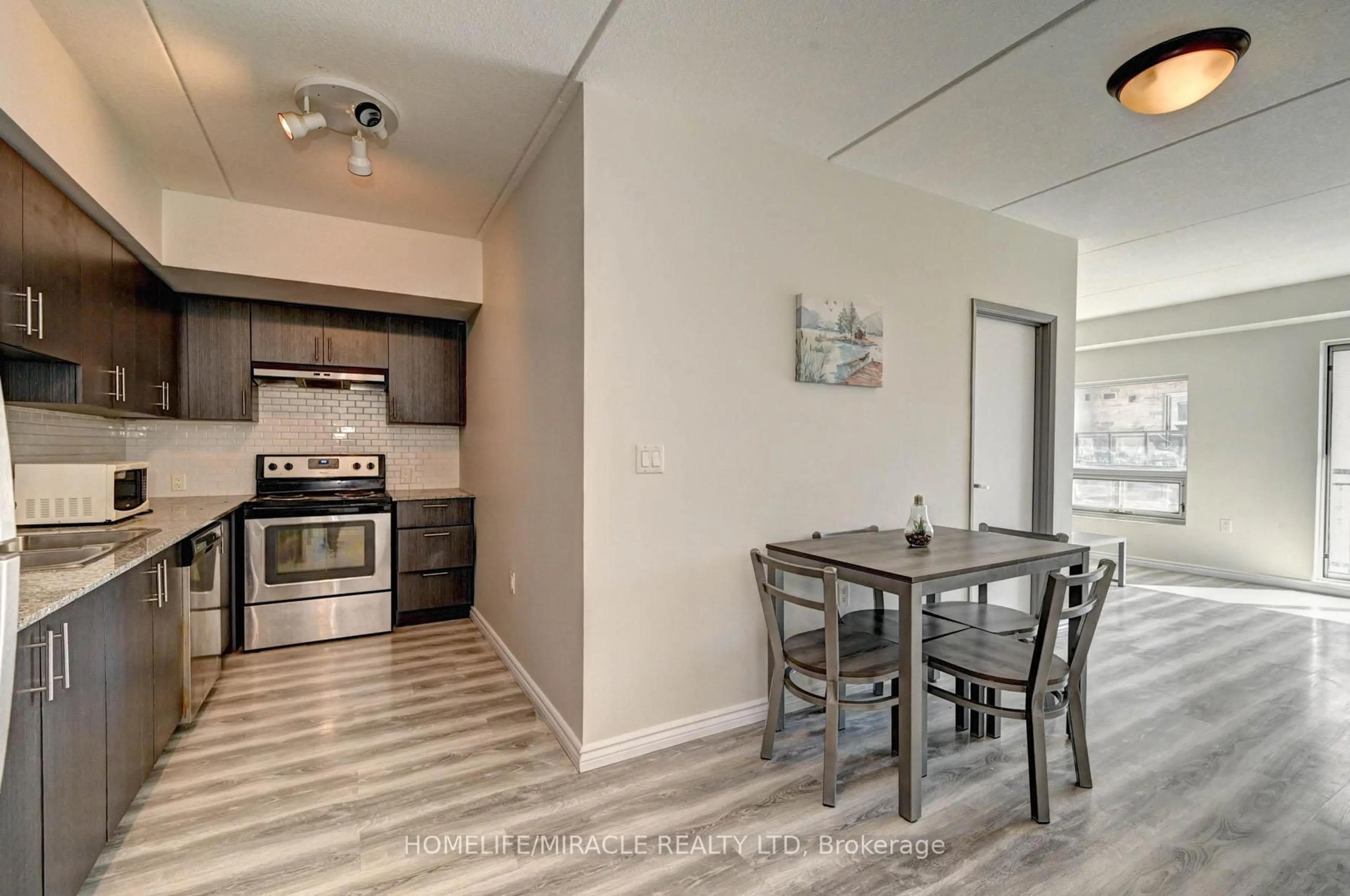 Unknown for 275 Larch St #209F, Waterloo Ontario N2L 3R2