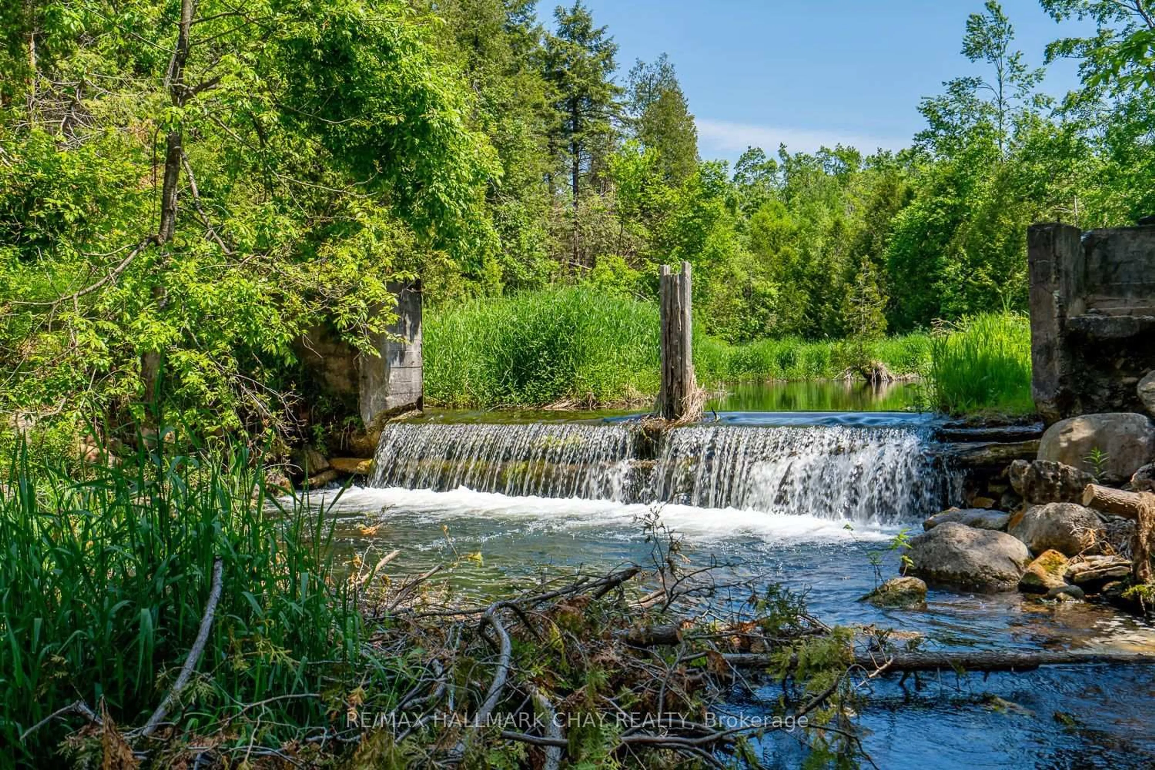 Unknown for 707063 County Road 21, Mulmur Ontario L0N 1S7