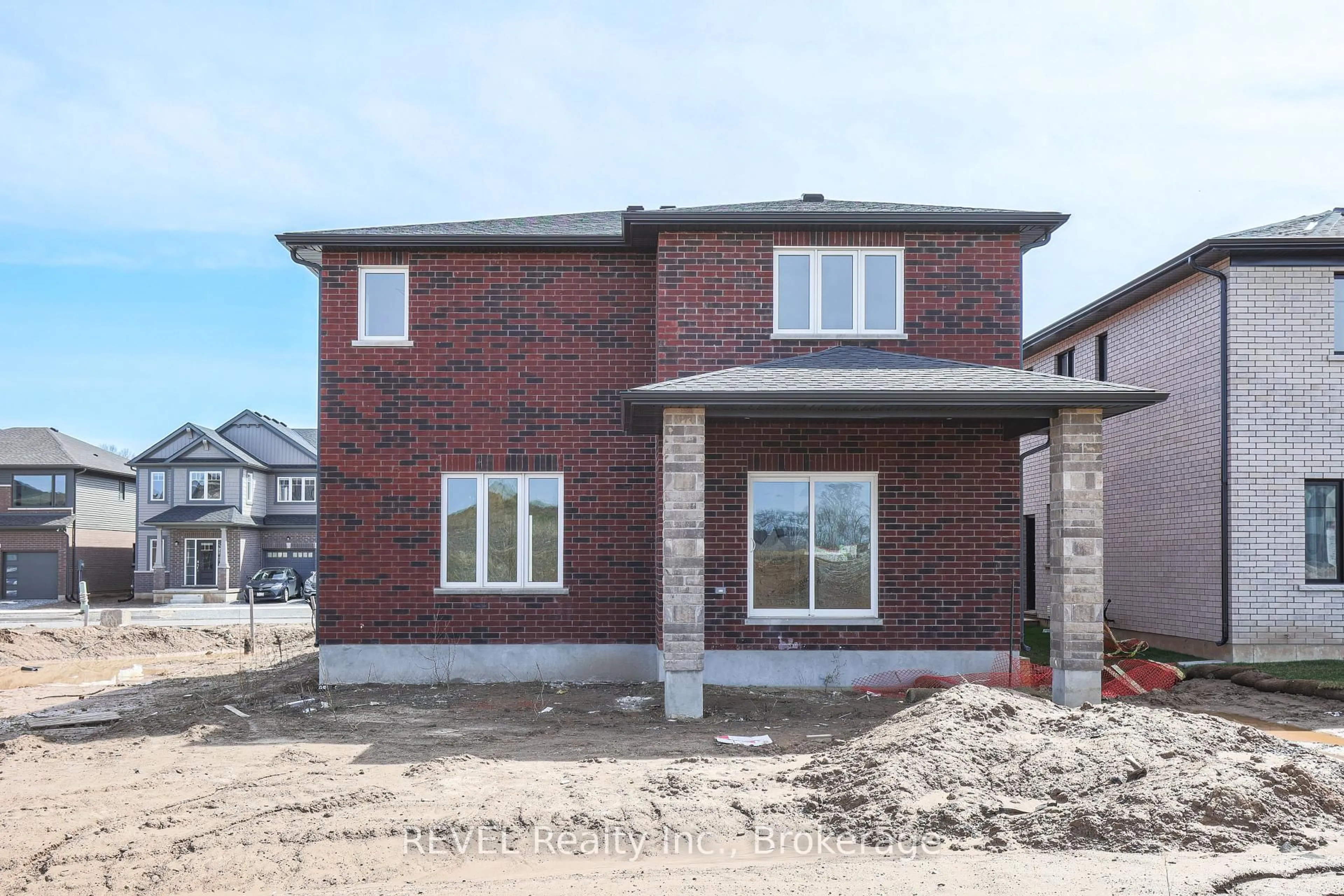 Home with brick exterior material, building for 111 Acacia Rd, Pelham Ontario L0S 1E6