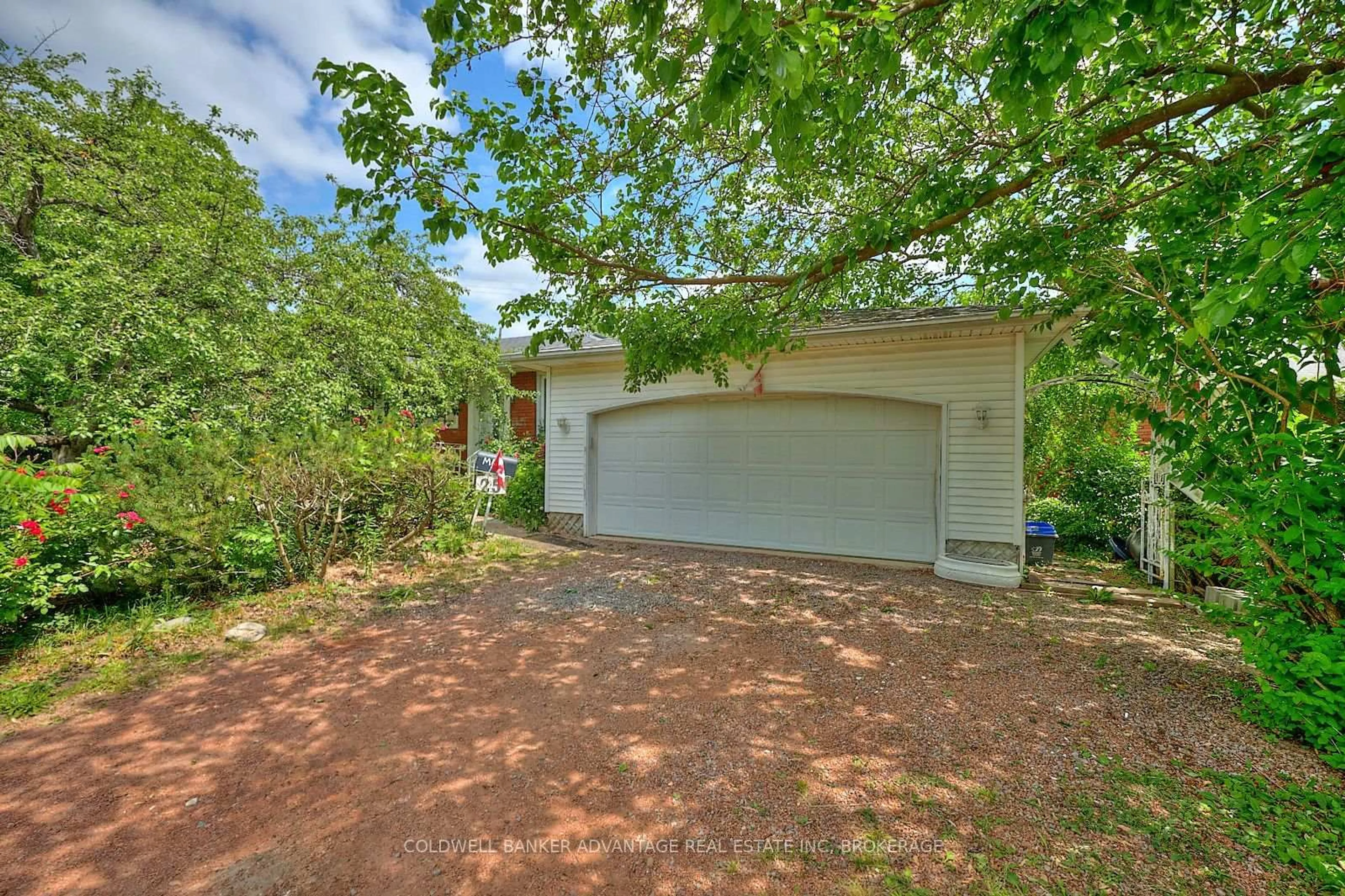 Unknown for 25 Riverview Dr, Welland Ontario L3C 2E5