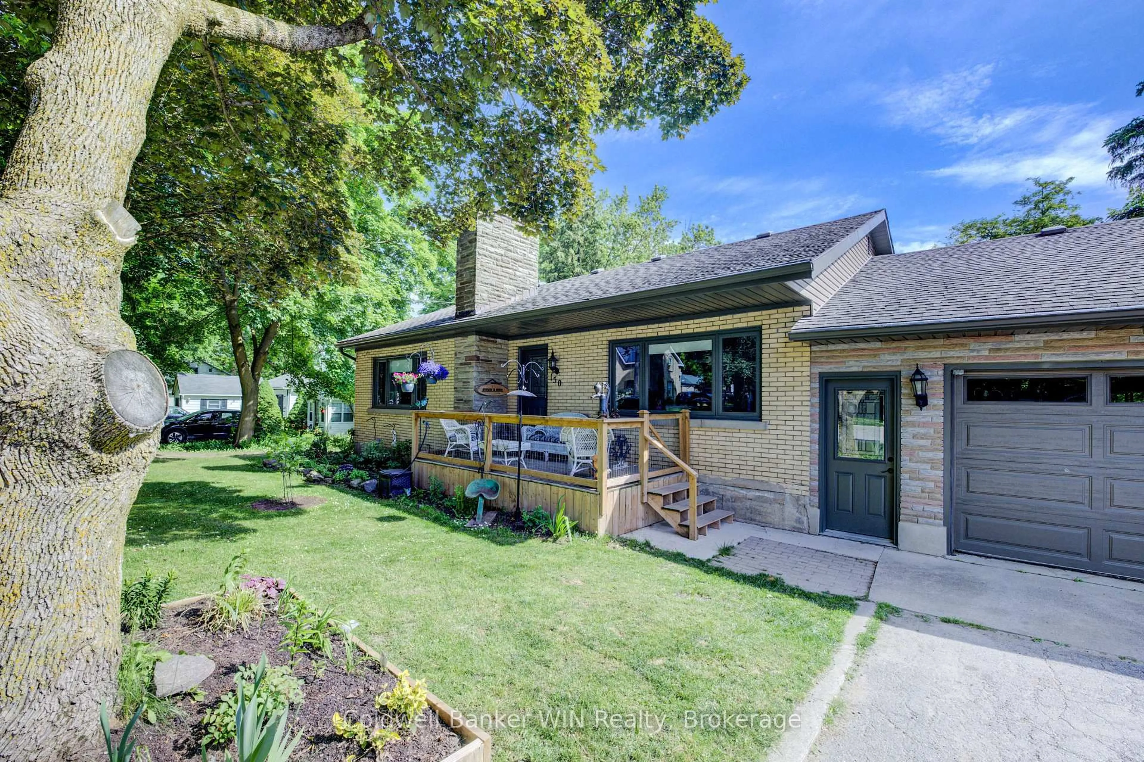 Patio, street for 150 Normanby St, Wellington North Ontario N0G 2L1